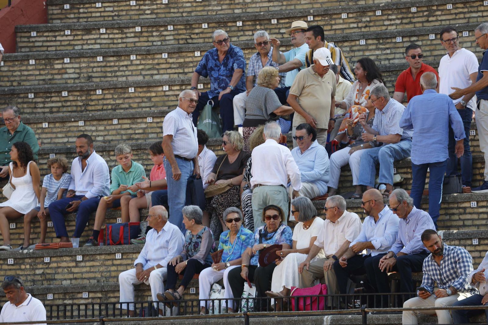 Búscate en las fotos de la corrida de Miura de la Feria Real de Algeciras
