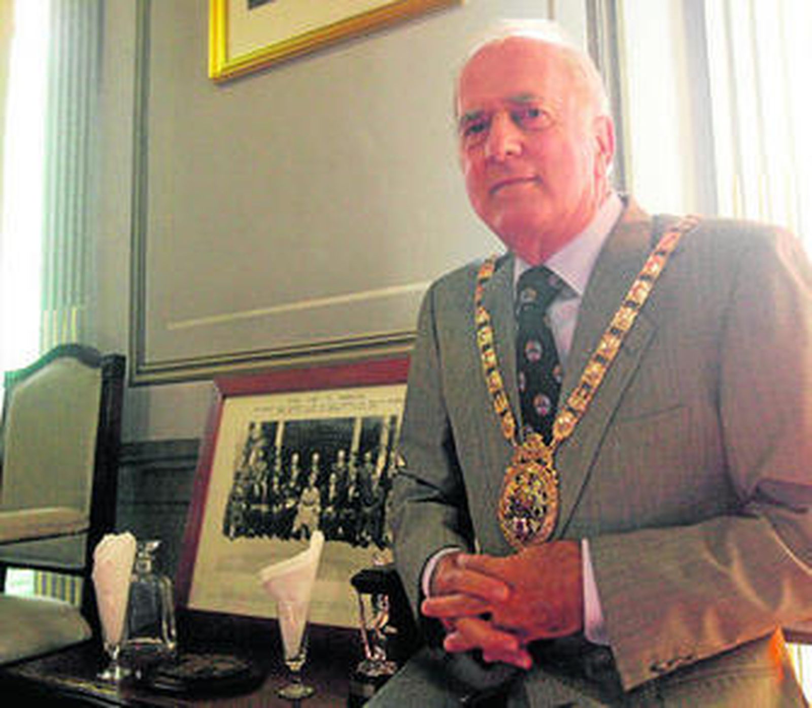 Tony Lima atiende a Europa Sur en el Salón del Alcalde, en el Ayuntamiento.