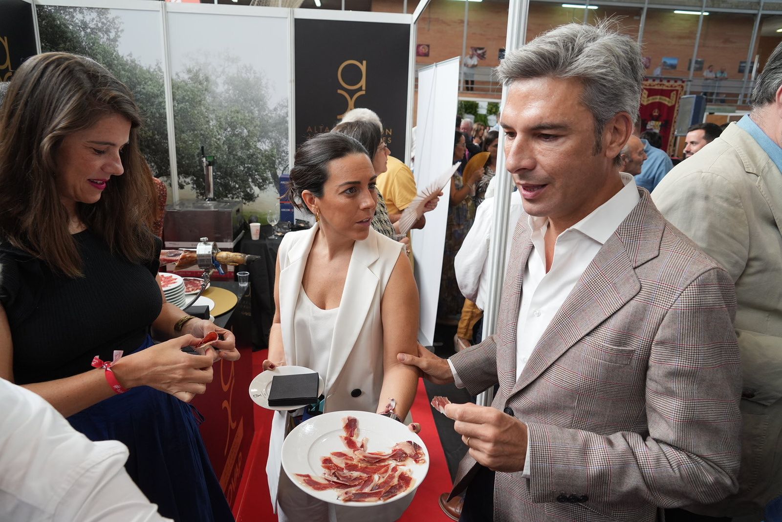 El día grande de la Feria del Jamón de Villanueva de Córdoba, en imágenes