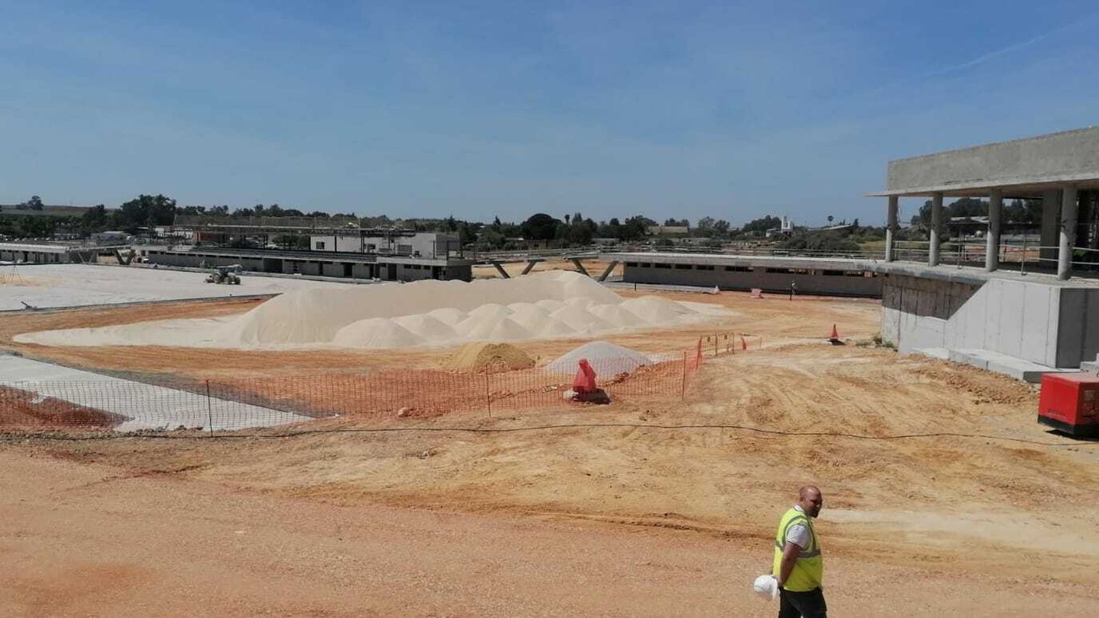 Imagen de la zona de los campos de césped natural.