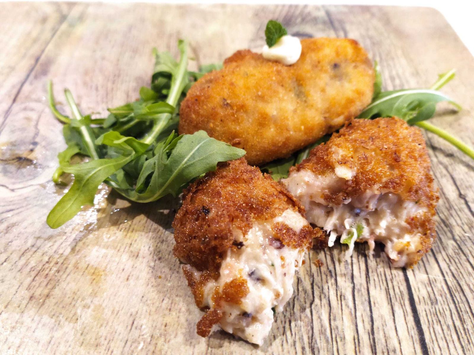 Las claves para hacer una buena croqueta casera están en su fluidez, su fritura y sus ingredientes de primera calidad.