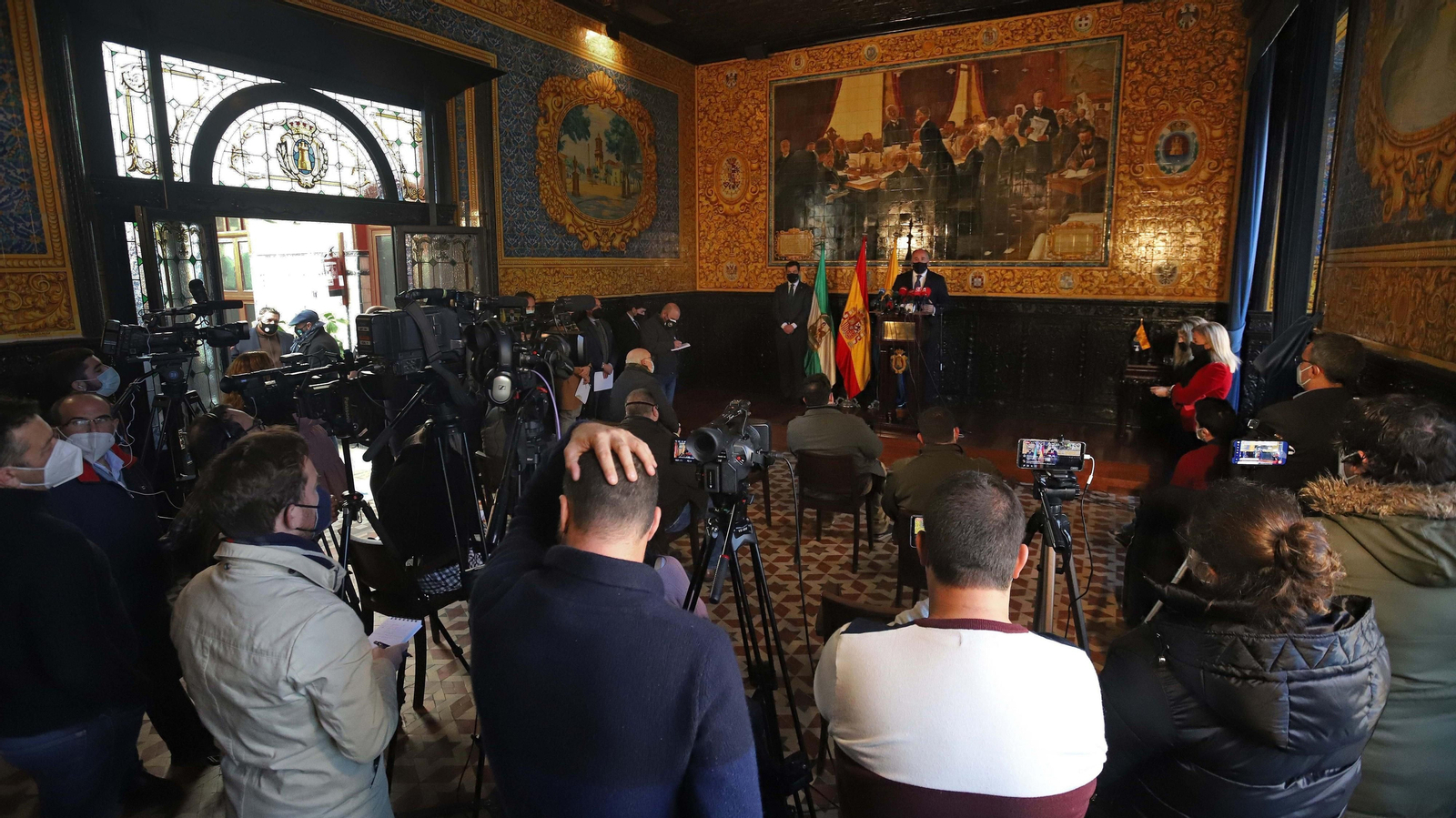 Visita de Juanma  Moreno al Ayuntamiento de Algeciras