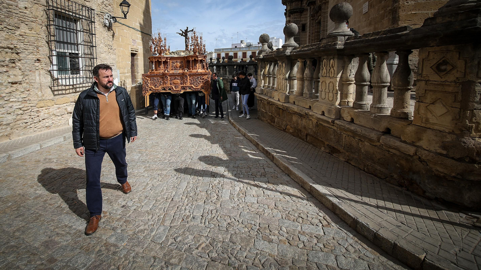La Mortaja prueba su paso por el entorno de la Catedral