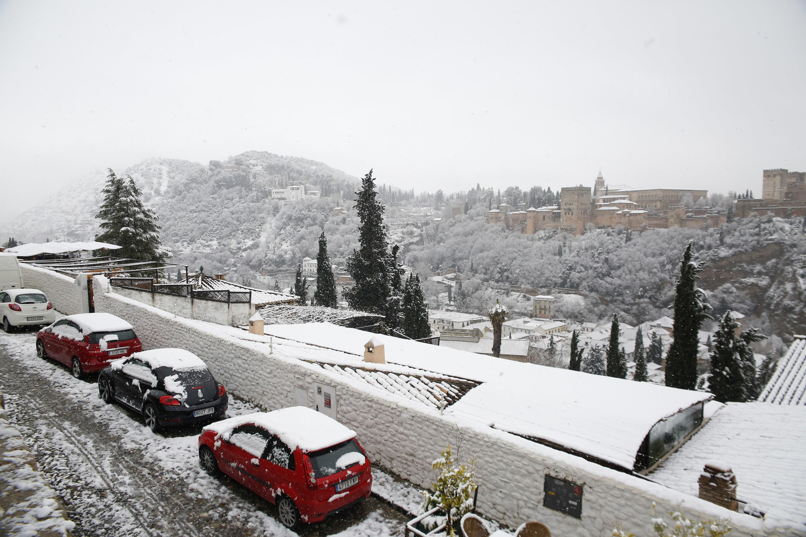 La nevada de Granada, en imágenes