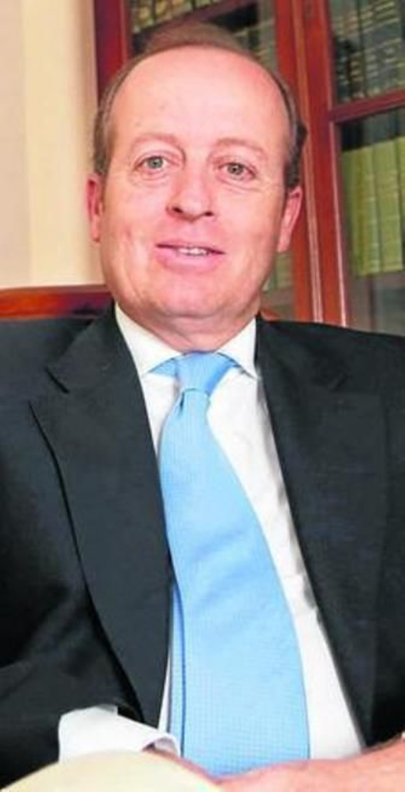 Marcos Camacho, decano del colegio.