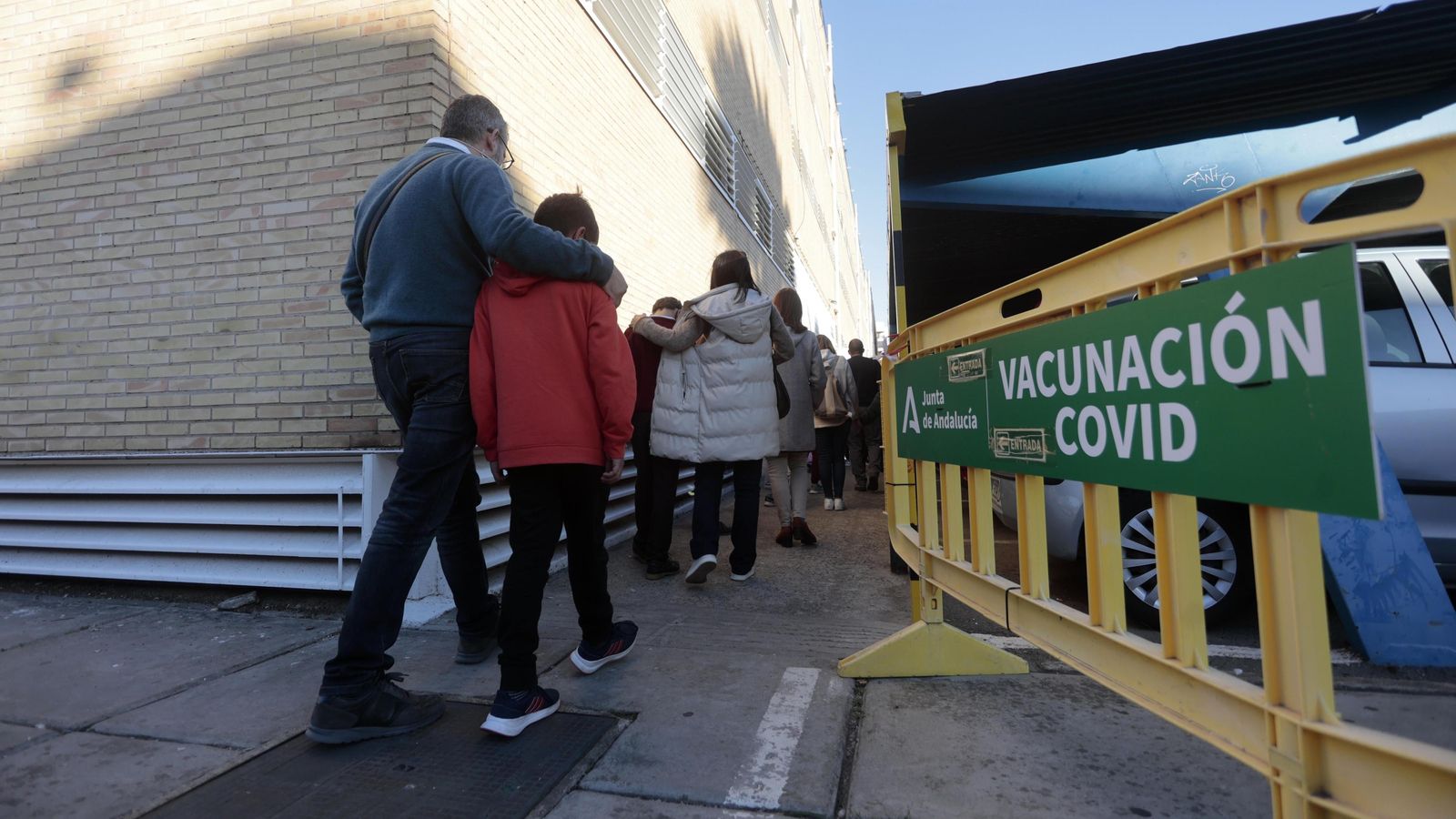 La vacunación pediátrica en la Facultad de Matemáticas en Sevilla capital.