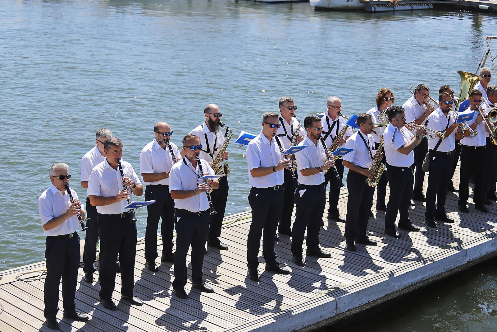 Las imágenes de la Virgen del Carmen por la Ría de Huelva