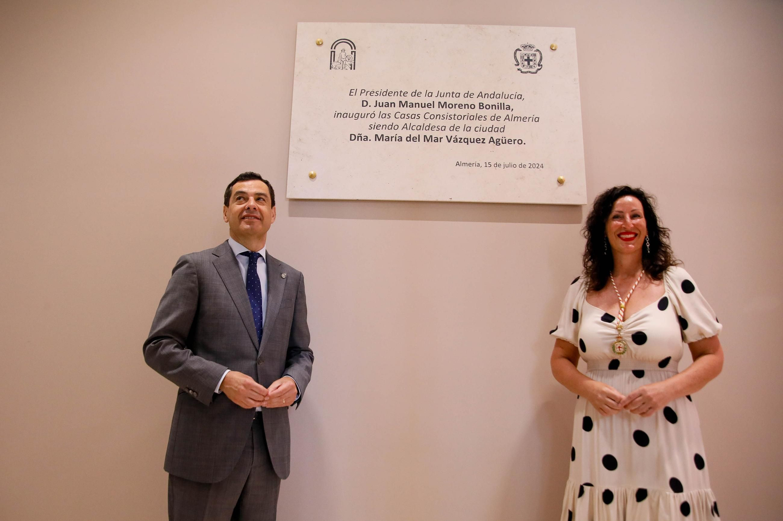 Imágemes de la casa consistorial de Almería