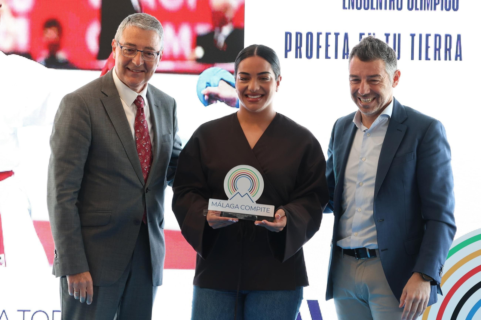 La Diputación homenajea a los malagueños olímpicos en París y premia a diferentes deportistas