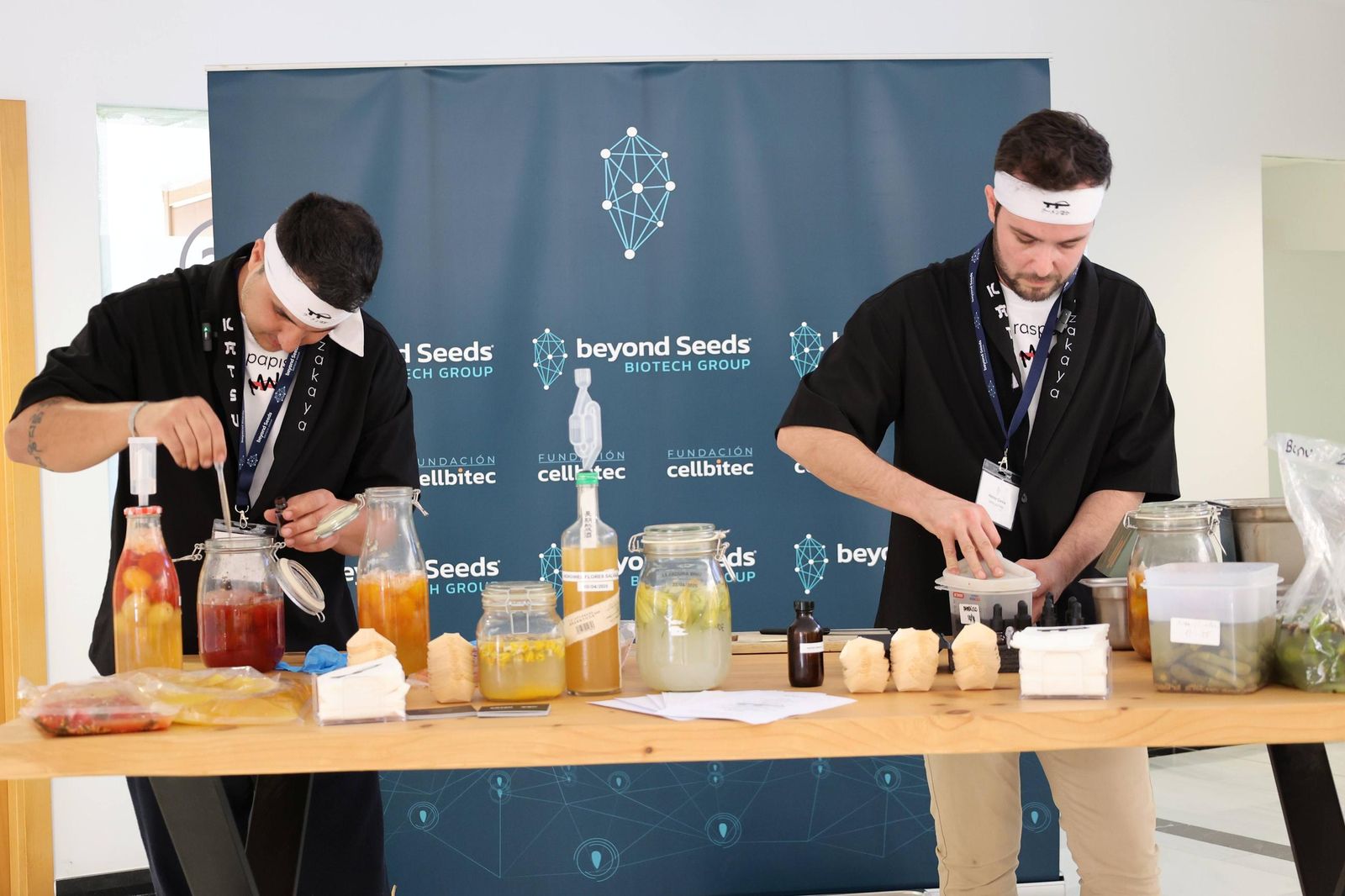 David Papis y Héctor García, durante el showcooking.