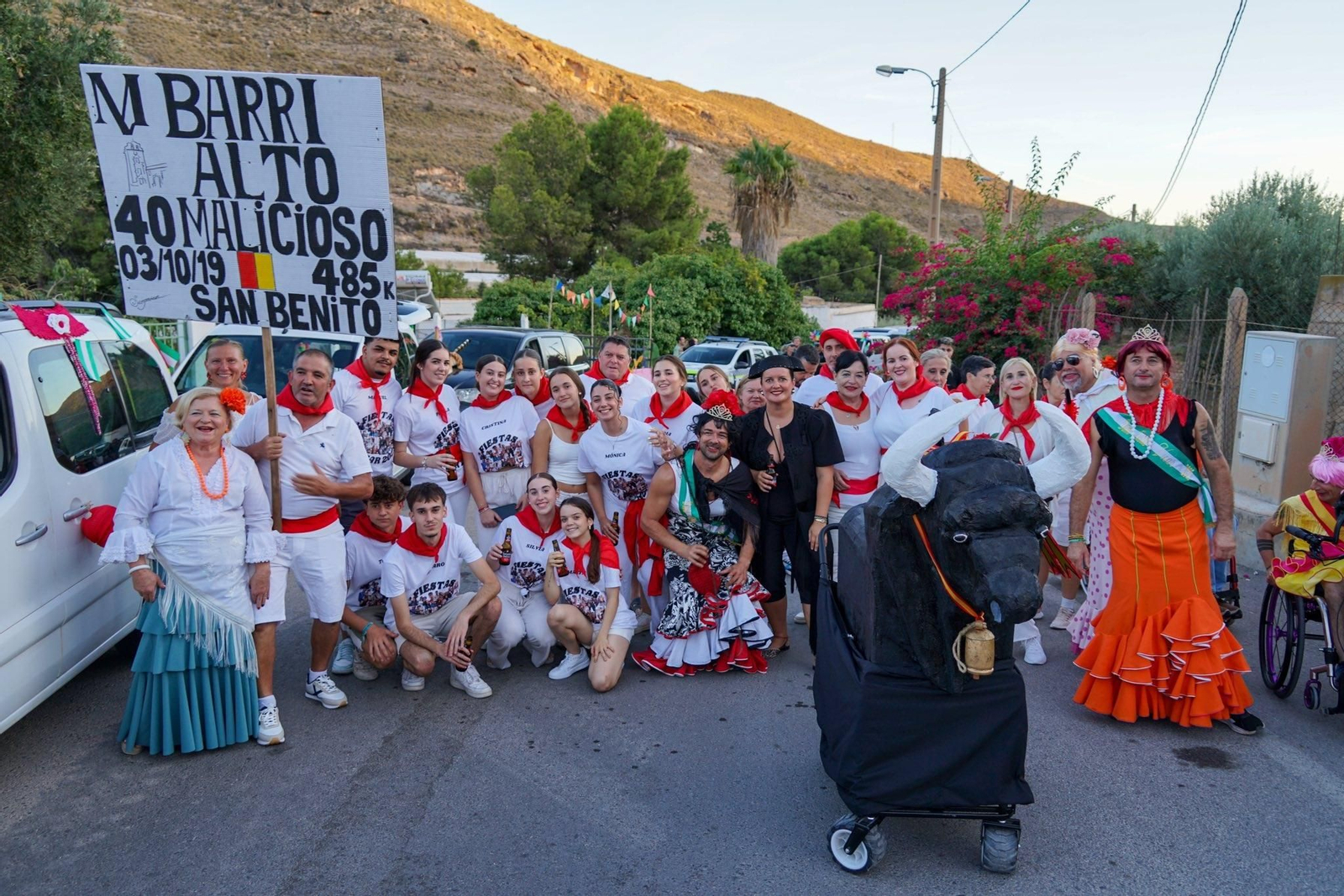 El acto más emotivo ha sido el homenaje a cuatro mayores del barrio, dos mujeres y dos hombres