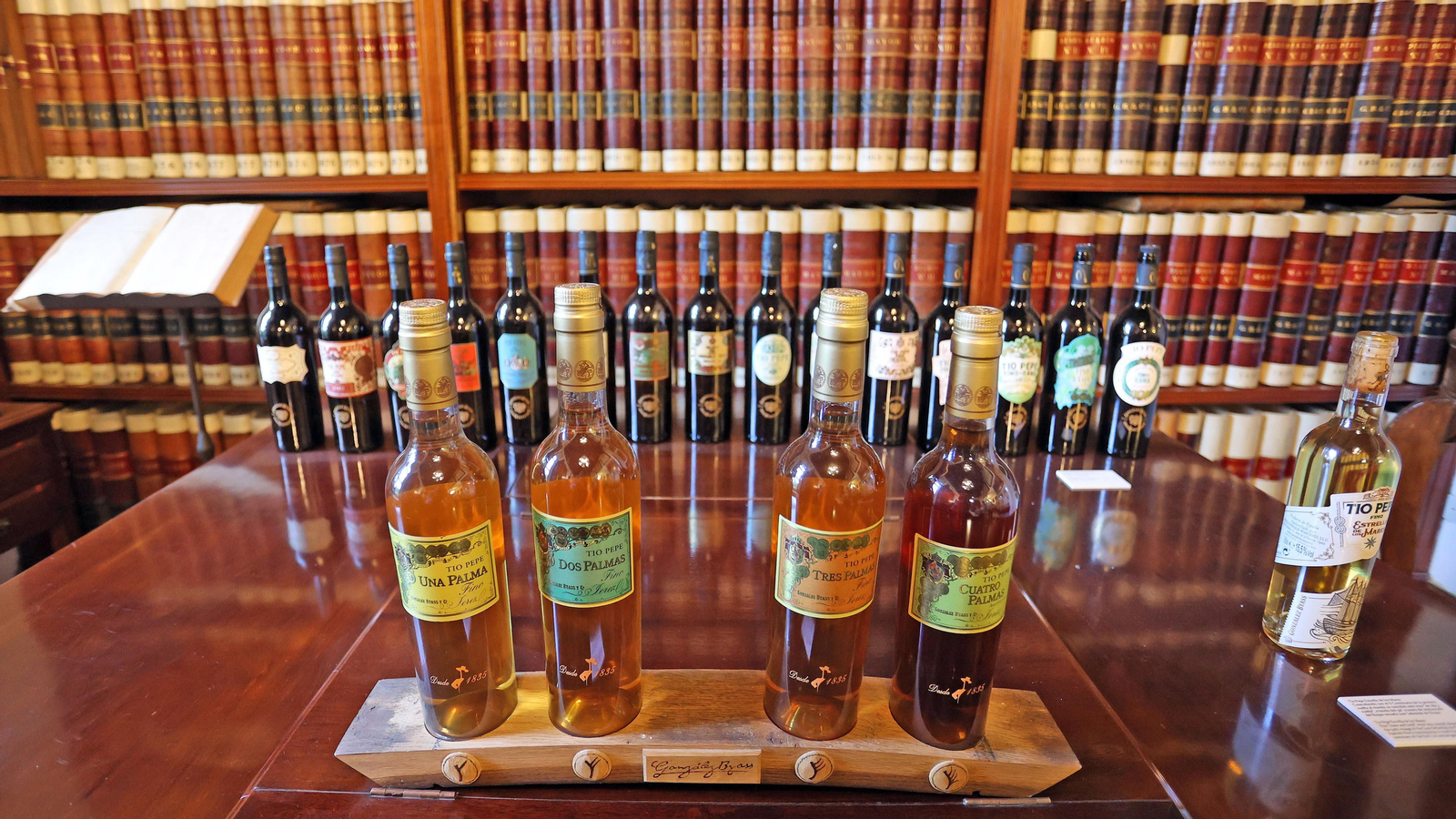 Fundación González Byass celebra el día de los Archivos en Jerez