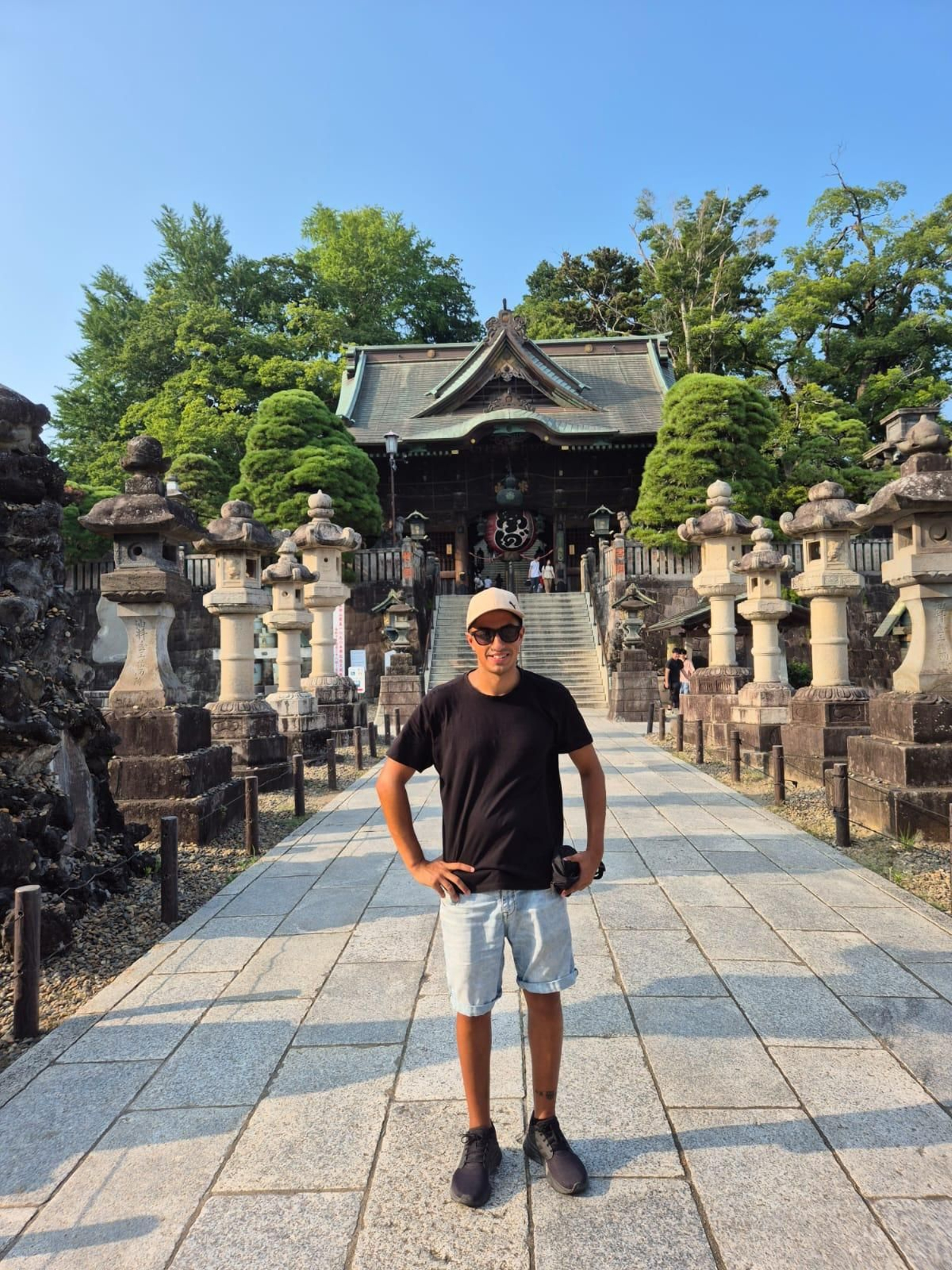 El malagueño Tiago Tantucci en uno de ls templos de Japón.