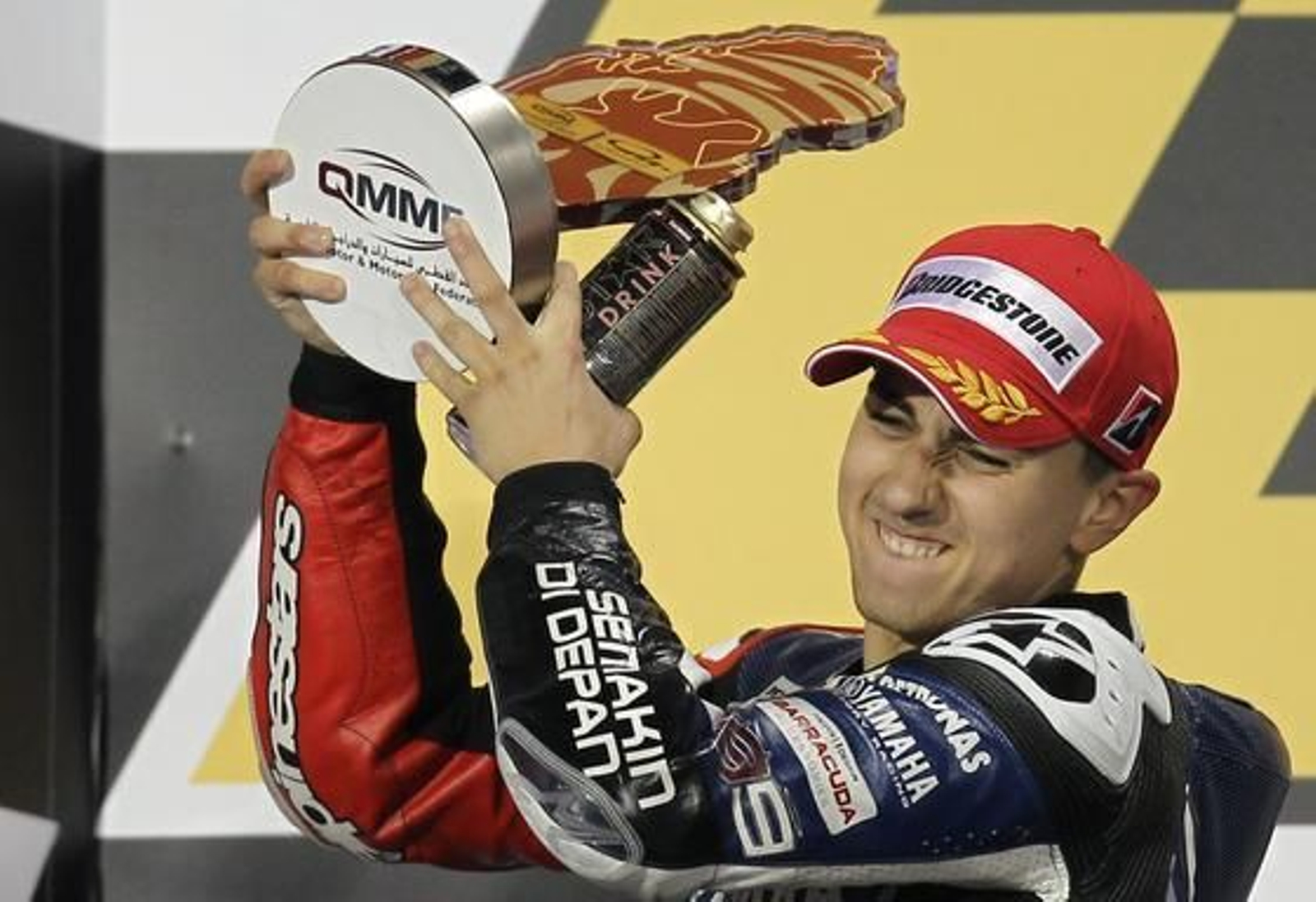 Jorge Lorenzo celebra su segundo puesto en Qatar.

Foto: AFP Photo