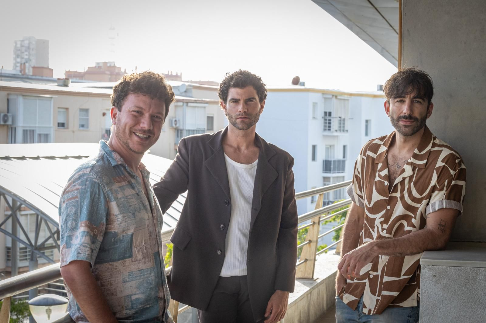 Los actores Nahuel Picone y Diego Domínguez acompañan al director gaditano Paco Sepúlveda Los actores Nahuel Picone y Diego Domínguez acompañan al director gaditano Paco Sepúlveda