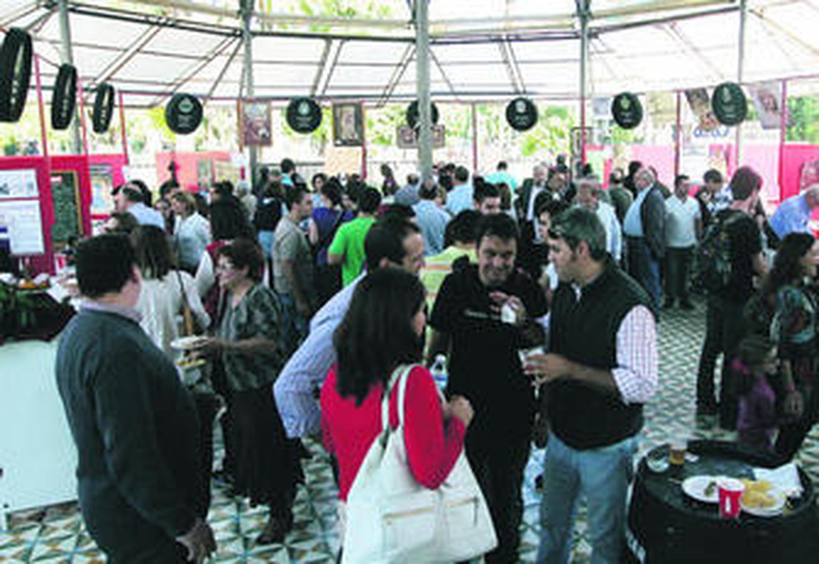 Feria Gastronómica Cofrade, en la Caseta Victoria.