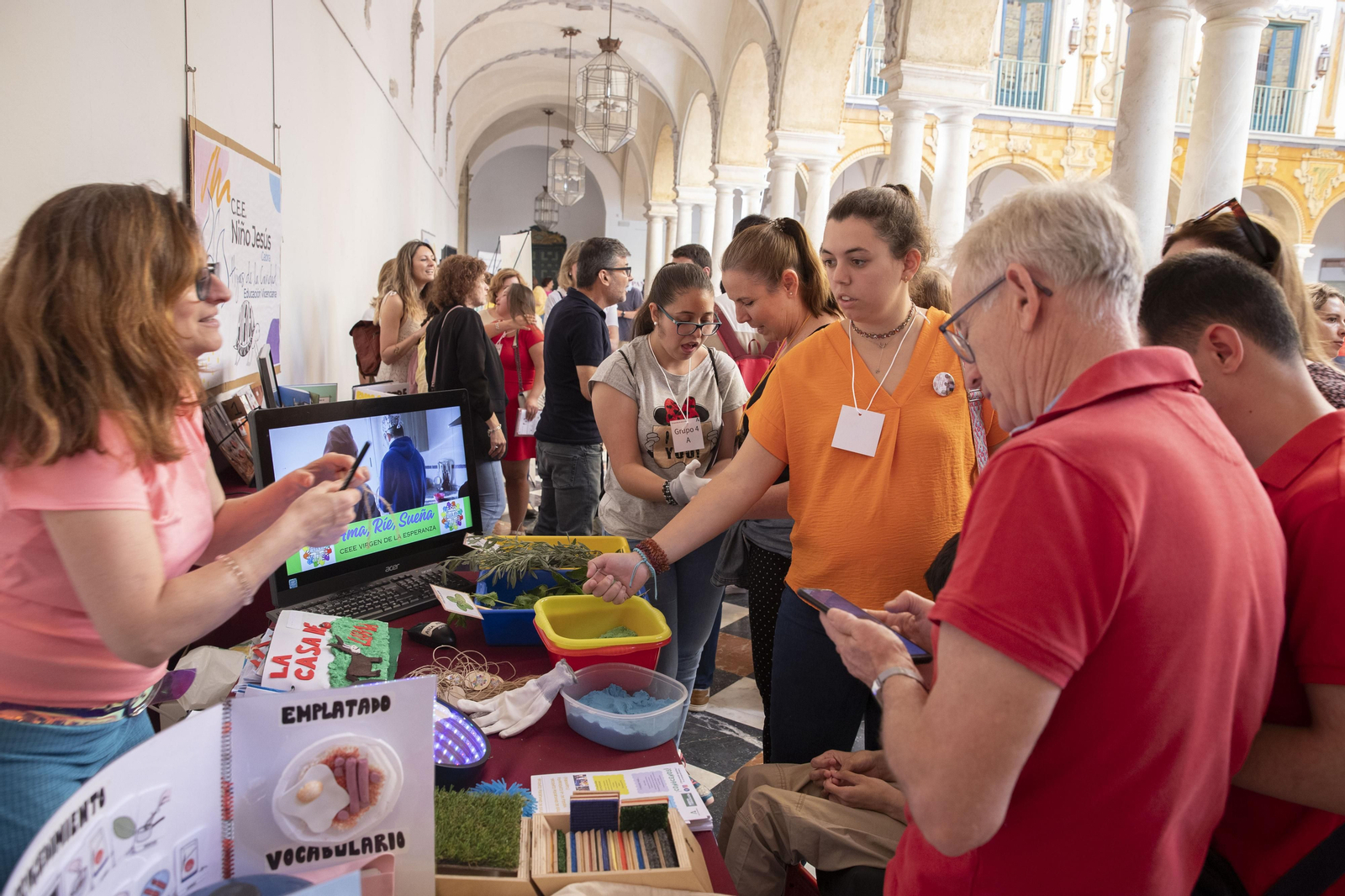 Un expositor en la jornada ‘El espectáculo de tu vida’ en Córdoba.