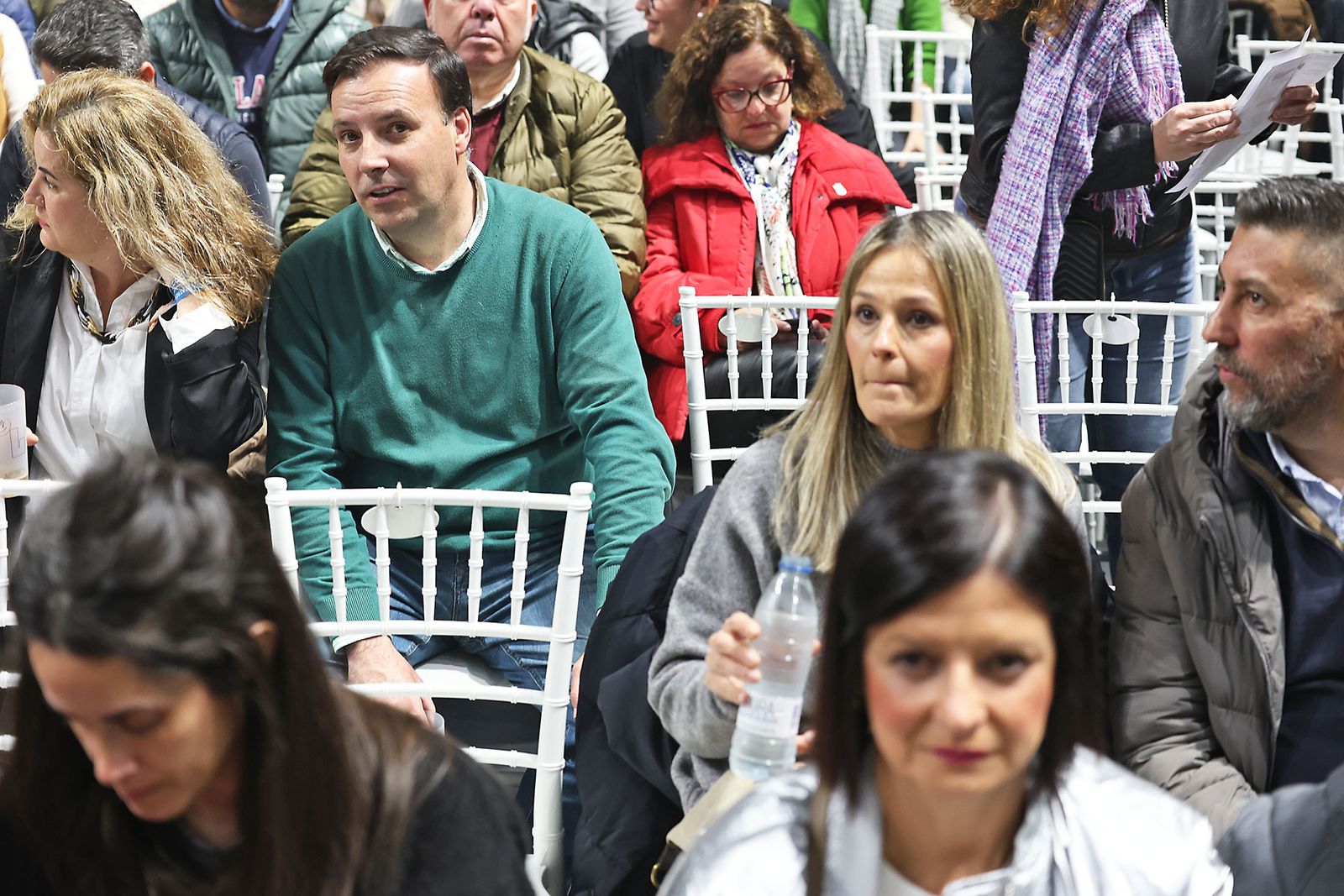Imágenes del ambiente previo al concierto de Manolo García