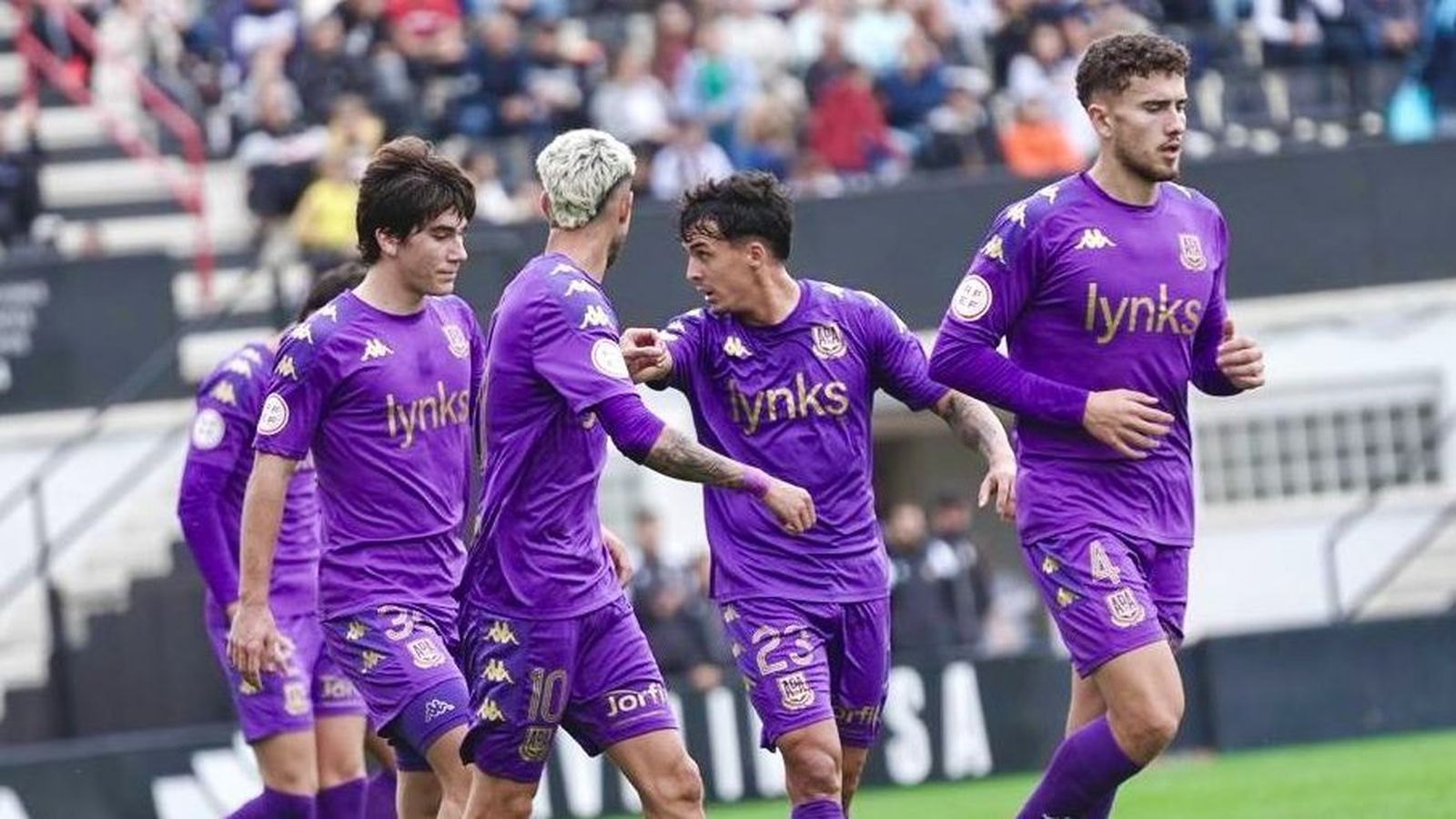 El Alcorcón, de morado en Ceuta.