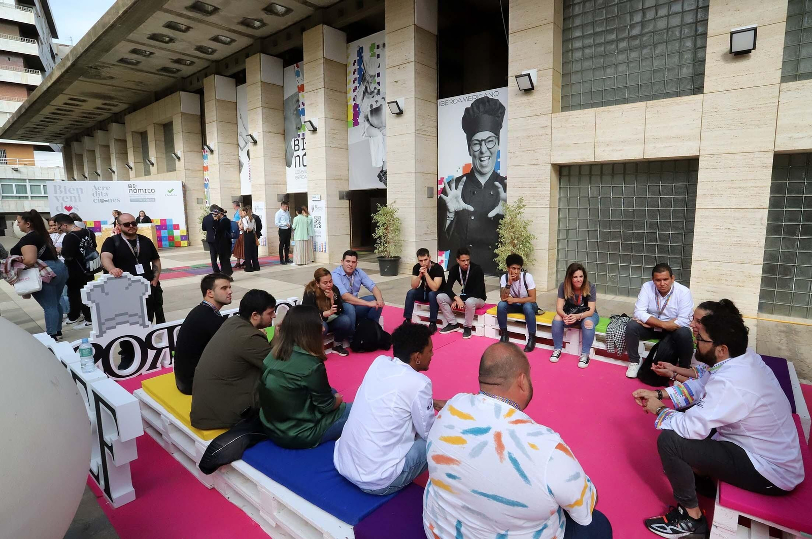 Talleres y ambiente en la segunda edición de Binómico, en imágenes