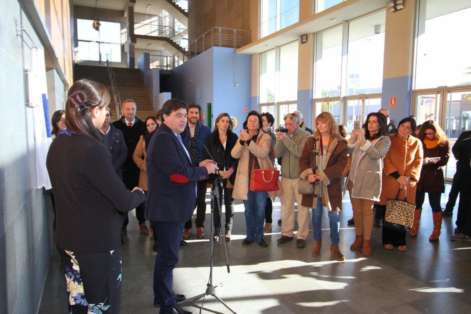 Inaugurado el nuevo nombre del Palacio de Deportes Carolina Marín