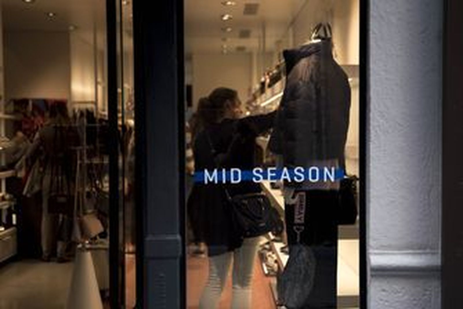 Más de 30 pequeños negocios de todos los sectores participan en la primera Feria del Comercio de Chauchina