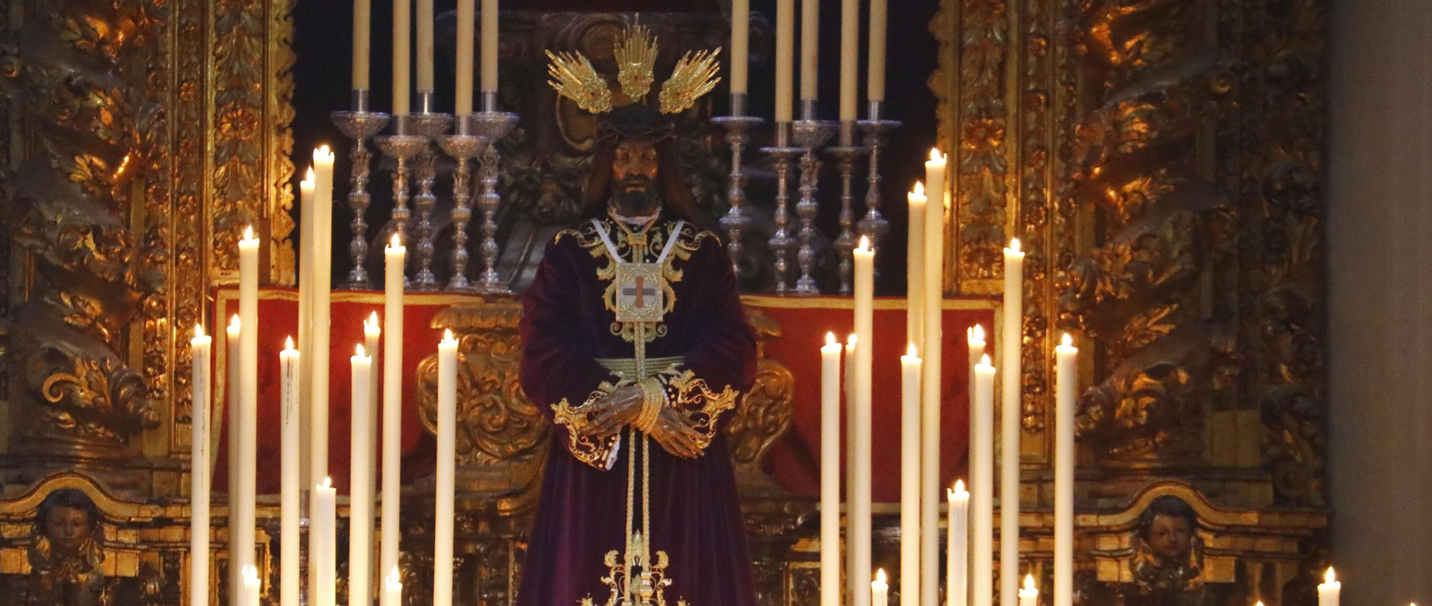 Nuestro Padre Jesús Nazareno Rescatado, durante sus cultos en los Padres de Gracia.