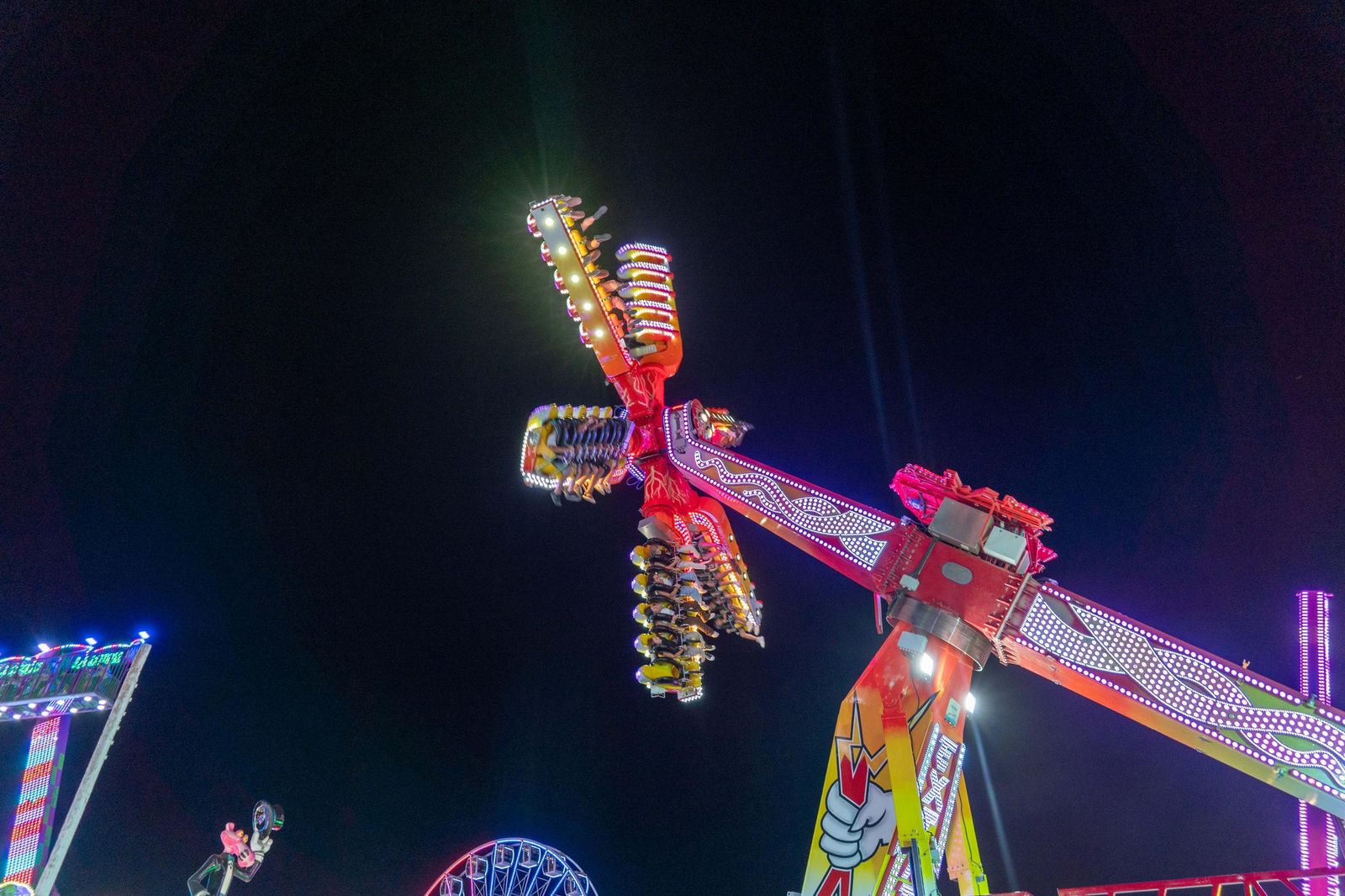 Colombinas 2025: Imágenes del ambiente el viernes 1 de agosto en las Fiestas Colombinas