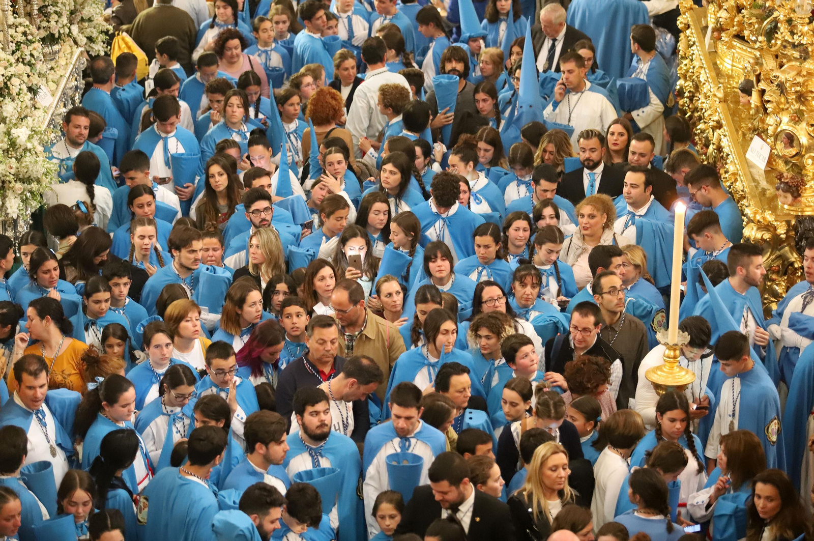 Penitentes de la Victoria en la iglesia del Polvorín.