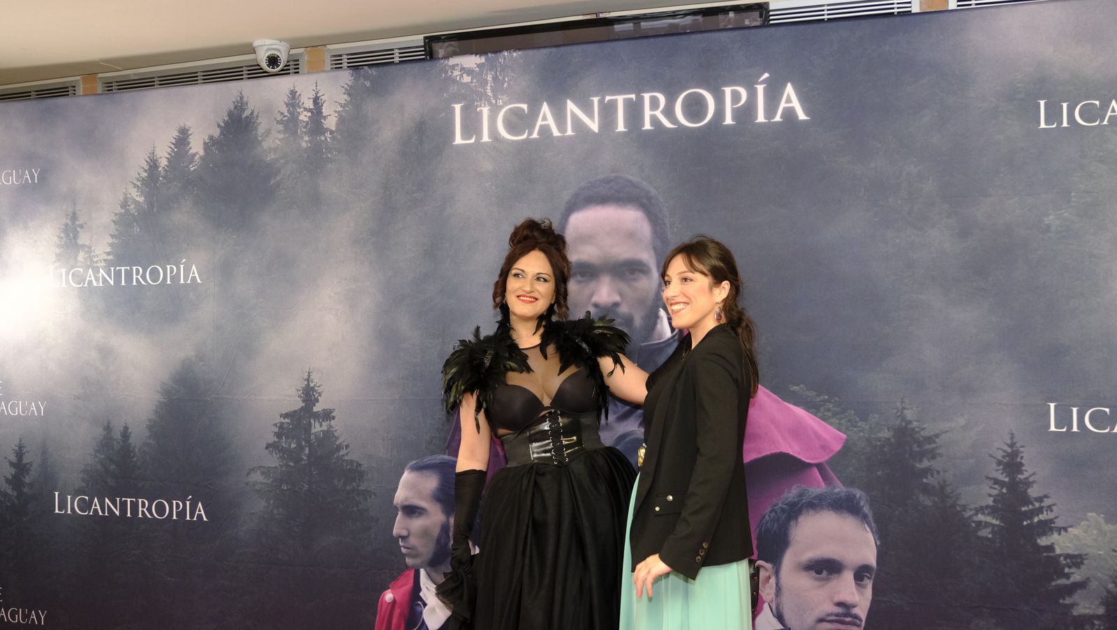 Imágenes del estreno en Almería de la película Licantropía