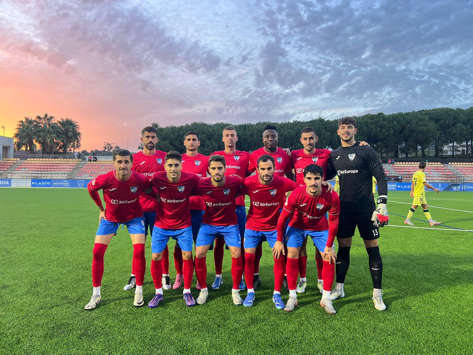 El pasado once del Estepona. El pasado once del Estepona.