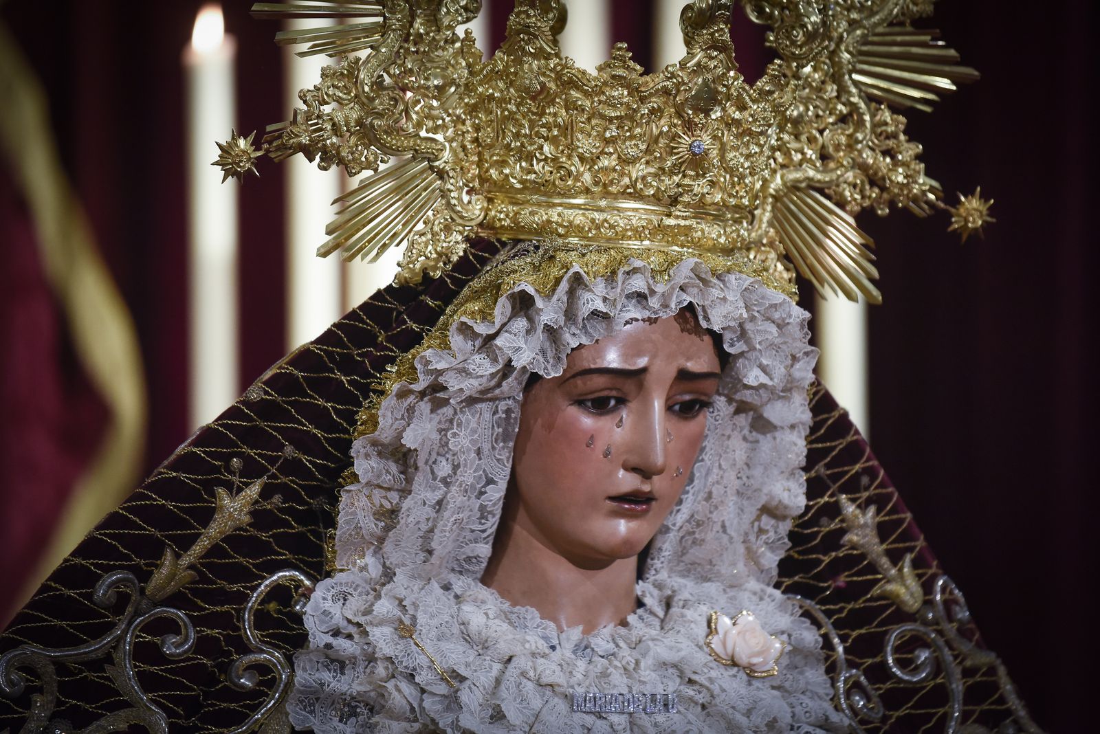 Las imágenes del besamanos de la Virgen de la O