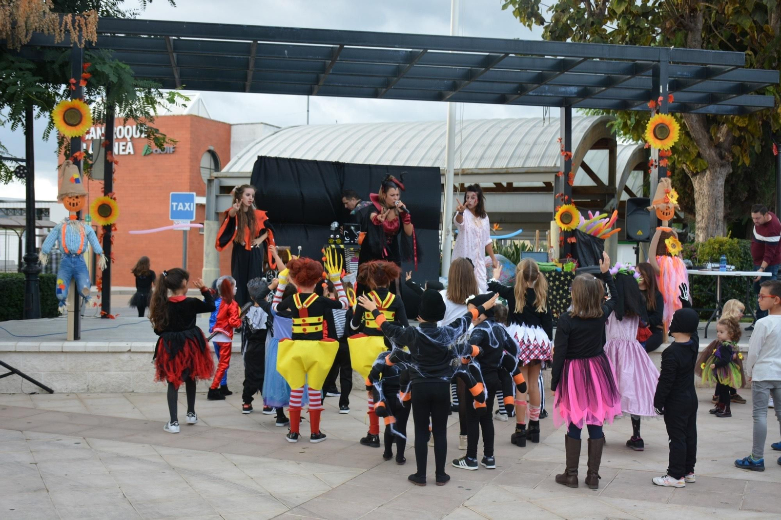 Una actividad de Halloween en la Estación de San Roque en una imagen de archivo Una actividad de Halloween en la Estación de San Roque en una imagen de archivo
