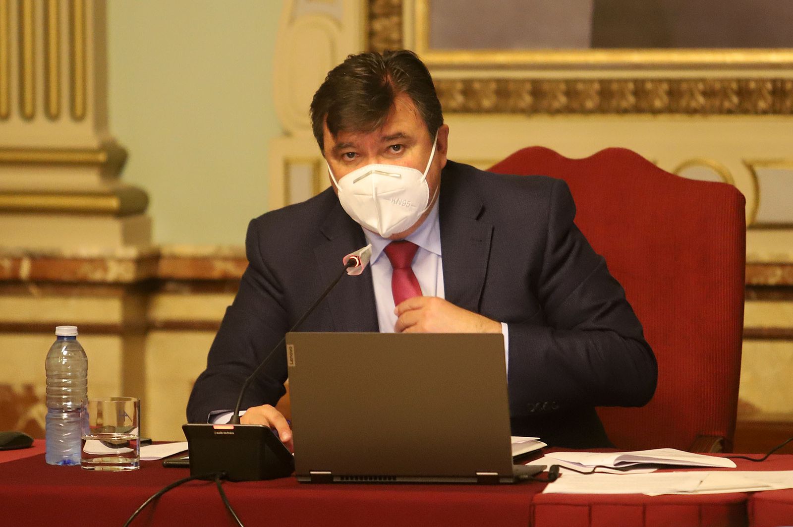 Imágenes del pleno celebrado en el Ayuntamiento de Huelva