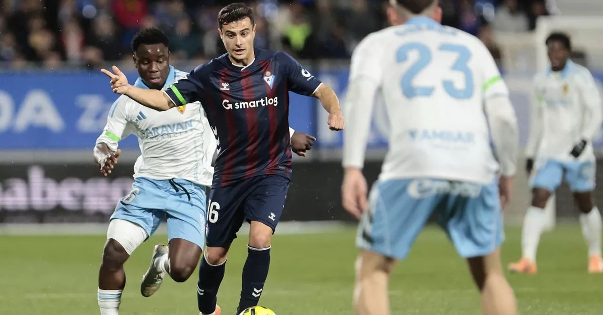 Un árbitro asturiano de Segunda División es detenido por agresión sexual a una prostituta haciéndose pasar por policía