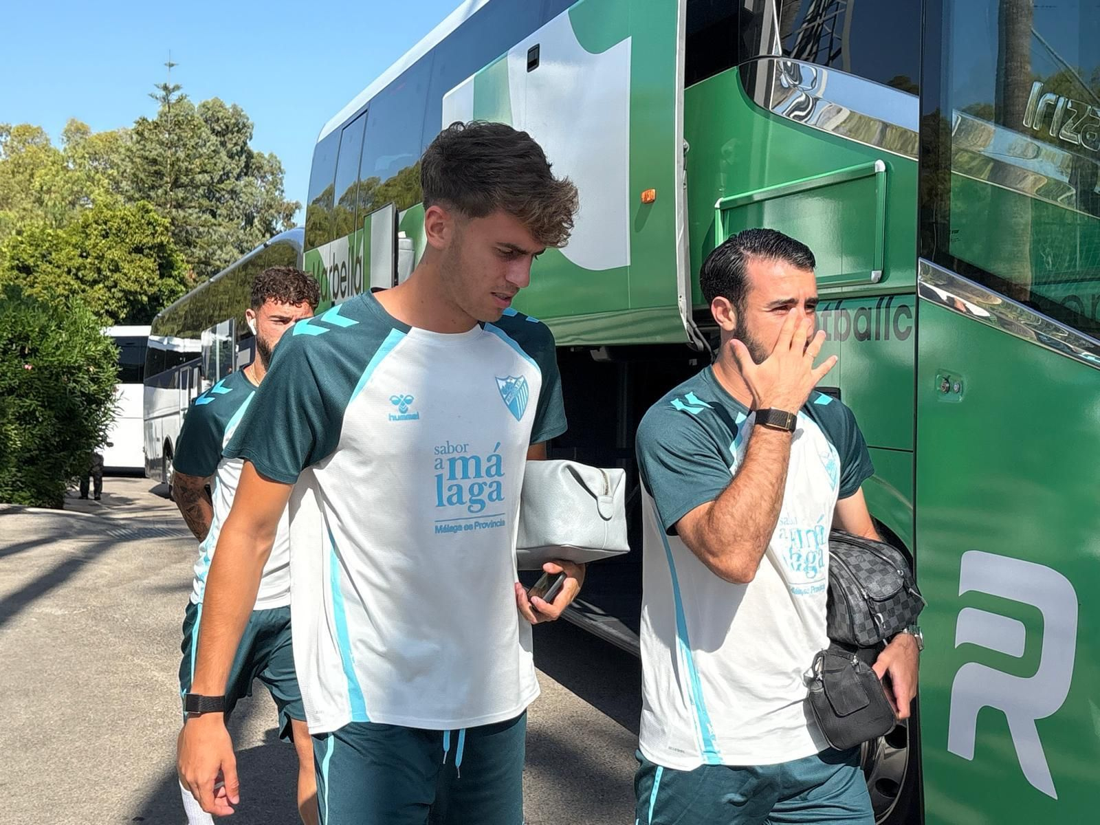 Cesc Fábregas y Fekir, entre los VIPS de Marbella antes del Málaga CF-Al-Wrakh