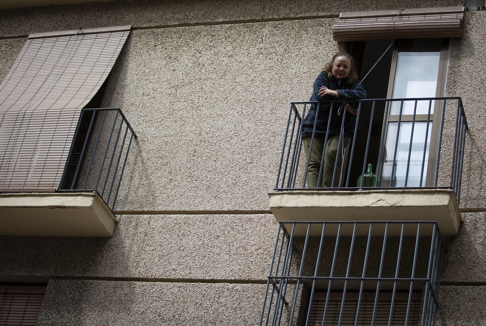 Coronavirus: Las imágenes del segundo día laboral de cuarentena en Sevilla
