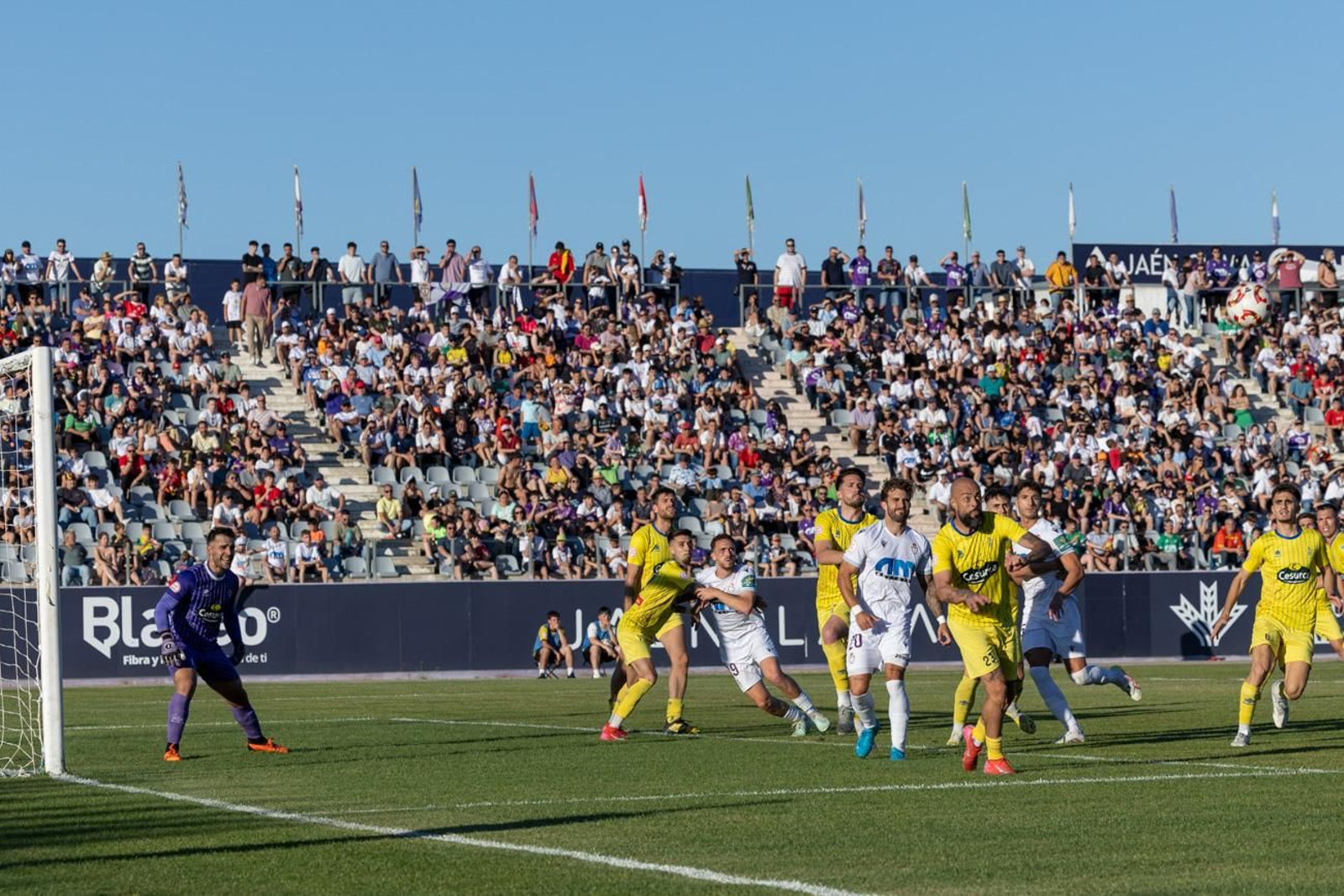Las mejores imágenes del Real Jaén - CD Huétor Tájar Las mejores imágenes del Real Jaén - CD Huétor Tájar