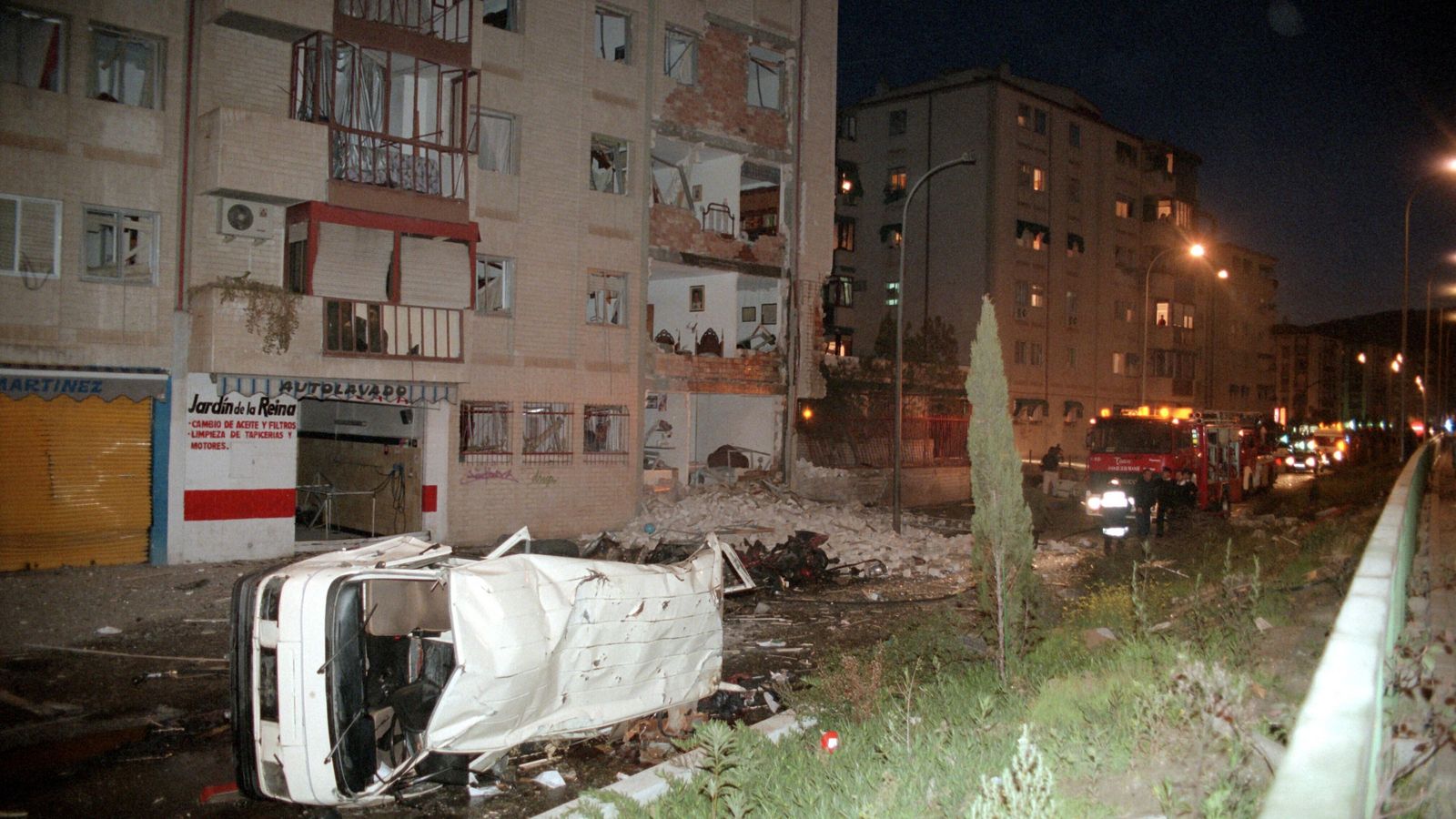 Estado en el que quedó la furgoneta en la que viajaba Domingo Puente.
