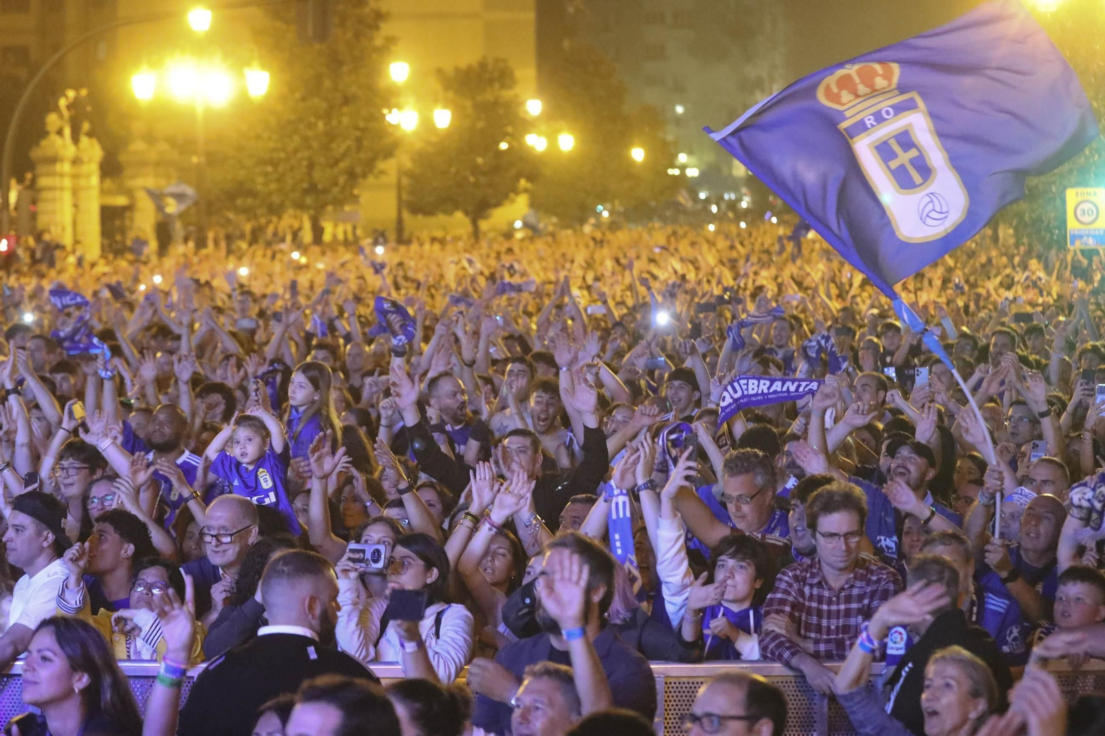 Las fotos del ascenso del Oviedo ante el Mirandés