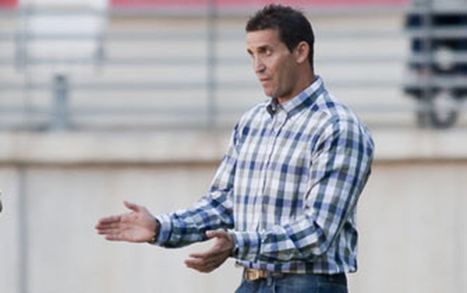 Iñaki Alonso: "Nos hemos merecido la victoria por lo que he visto en el campo"