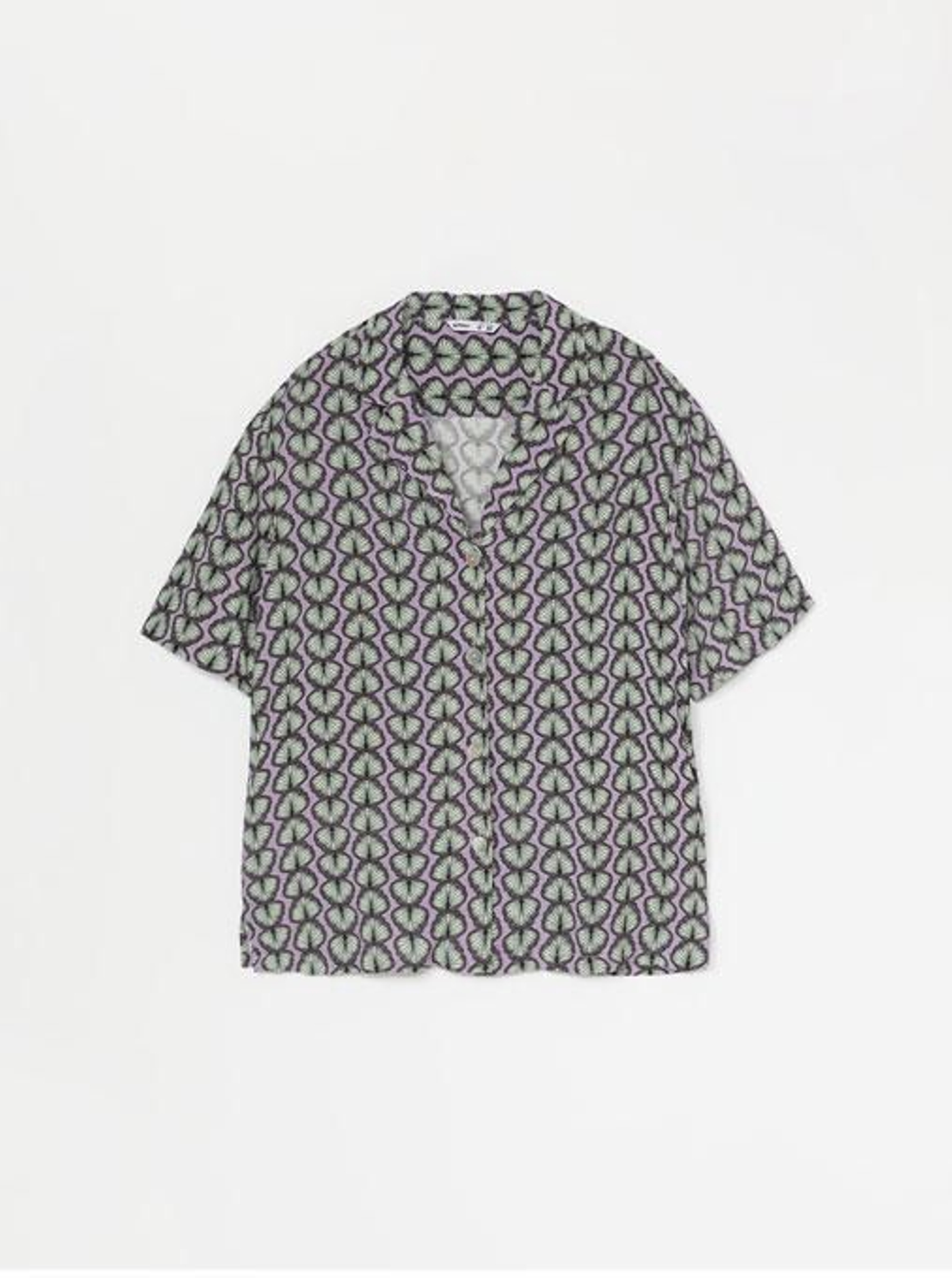 Camisa de mangas cortas con estampado geométrico de Lefties.