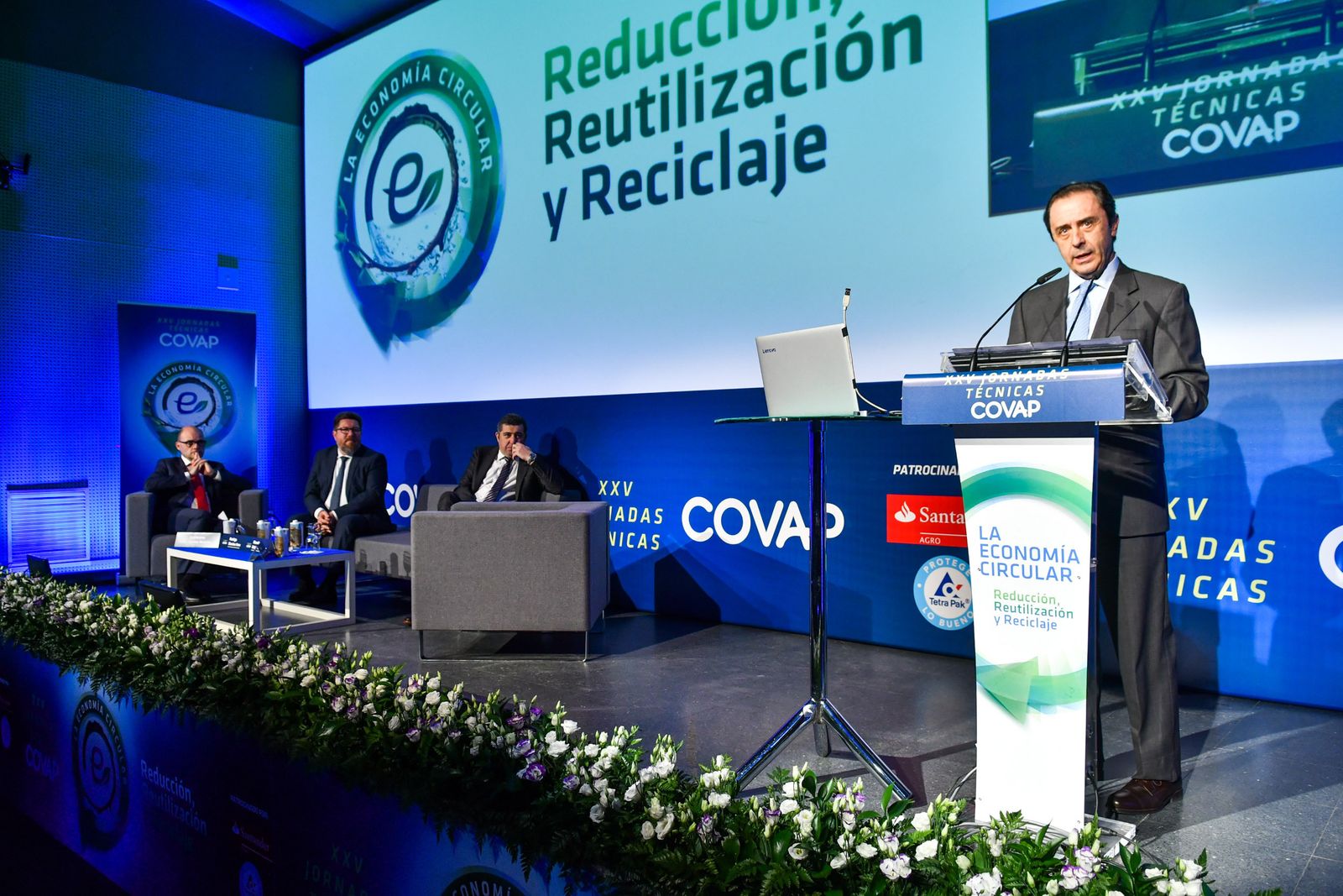 Ricardo Delgado Vizcaíno, durante la clausura de la jornada.