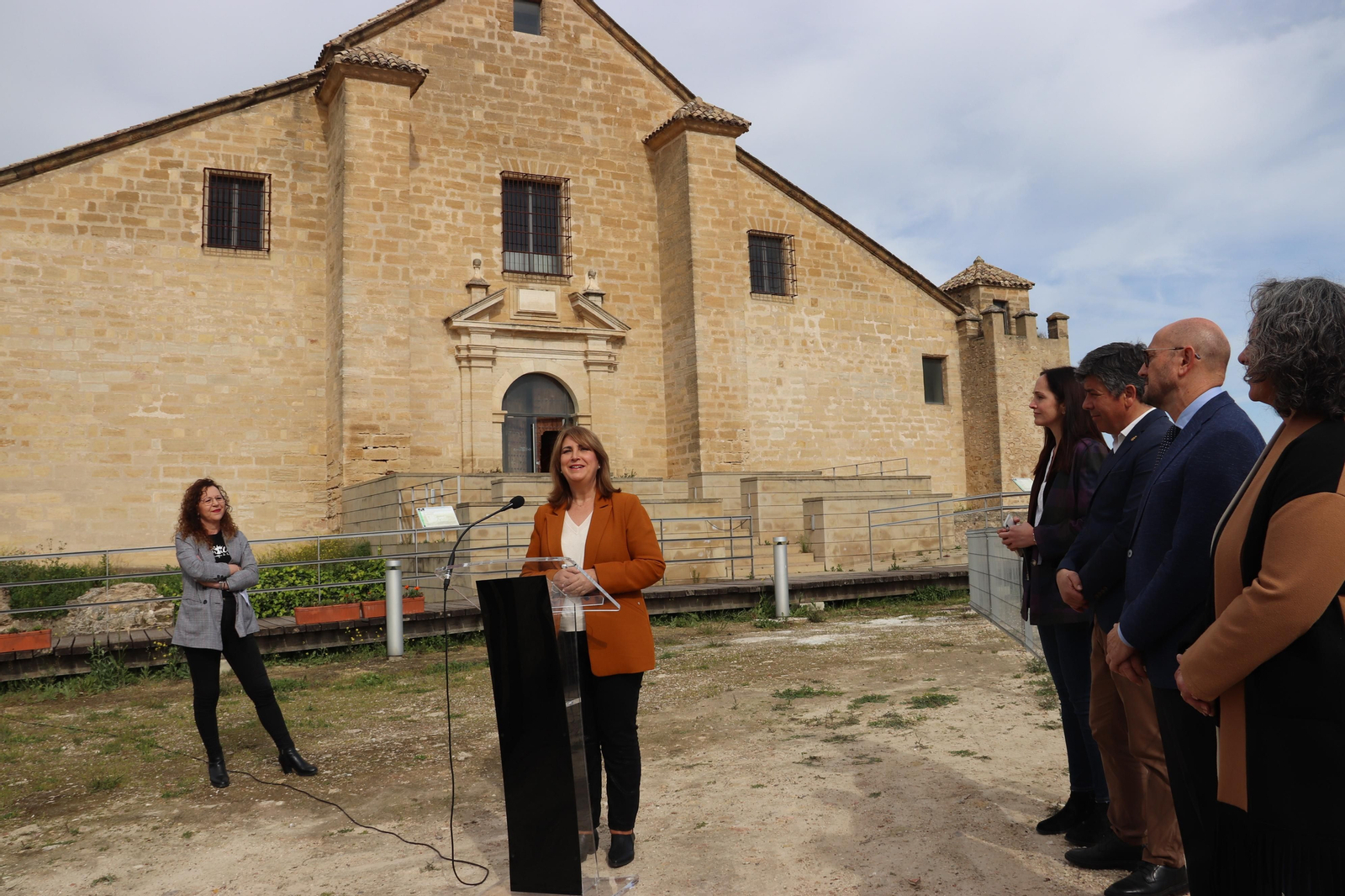 Un recorrido en imágenes por el yacimiento arqueológico del cerro del Castillo de Montilla