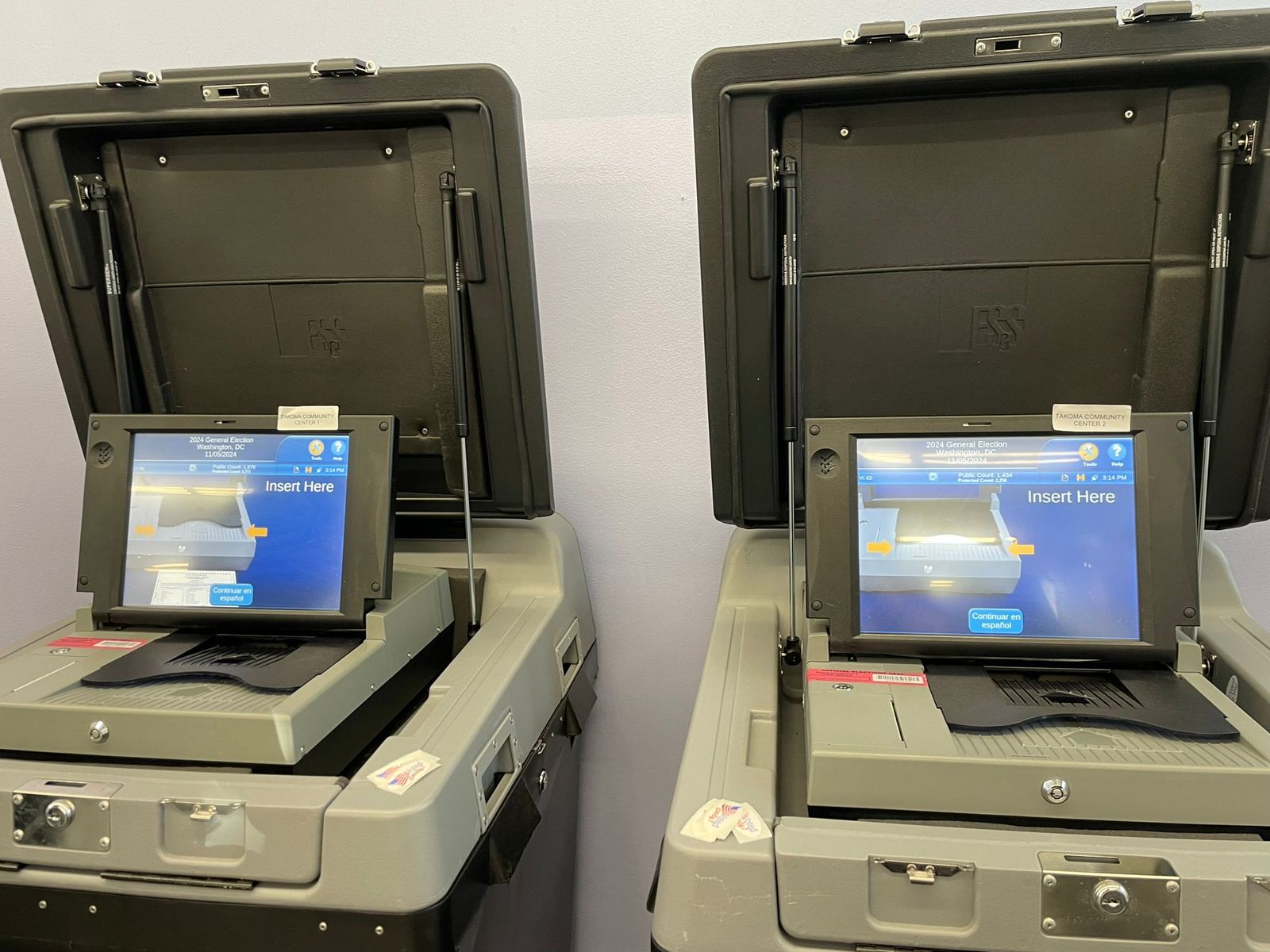 Máquinas para el registro de votos en el Centro Comunitario de Takoma, en Washington DC.