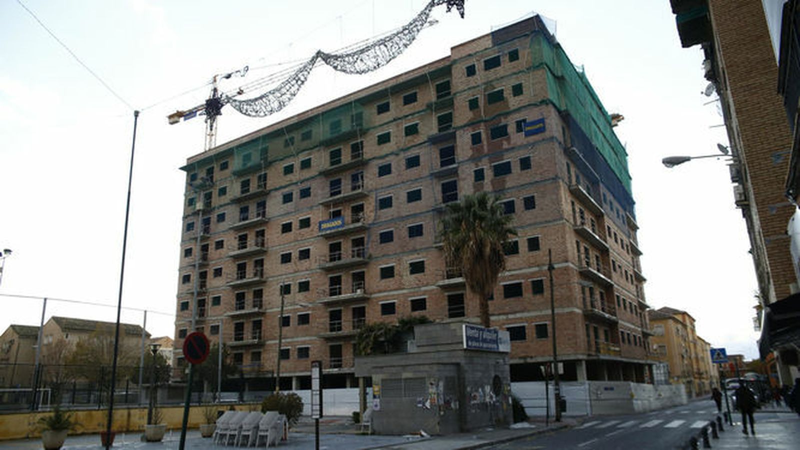 El fin de las obras en Santa Adela se retrasa al 15 de junio