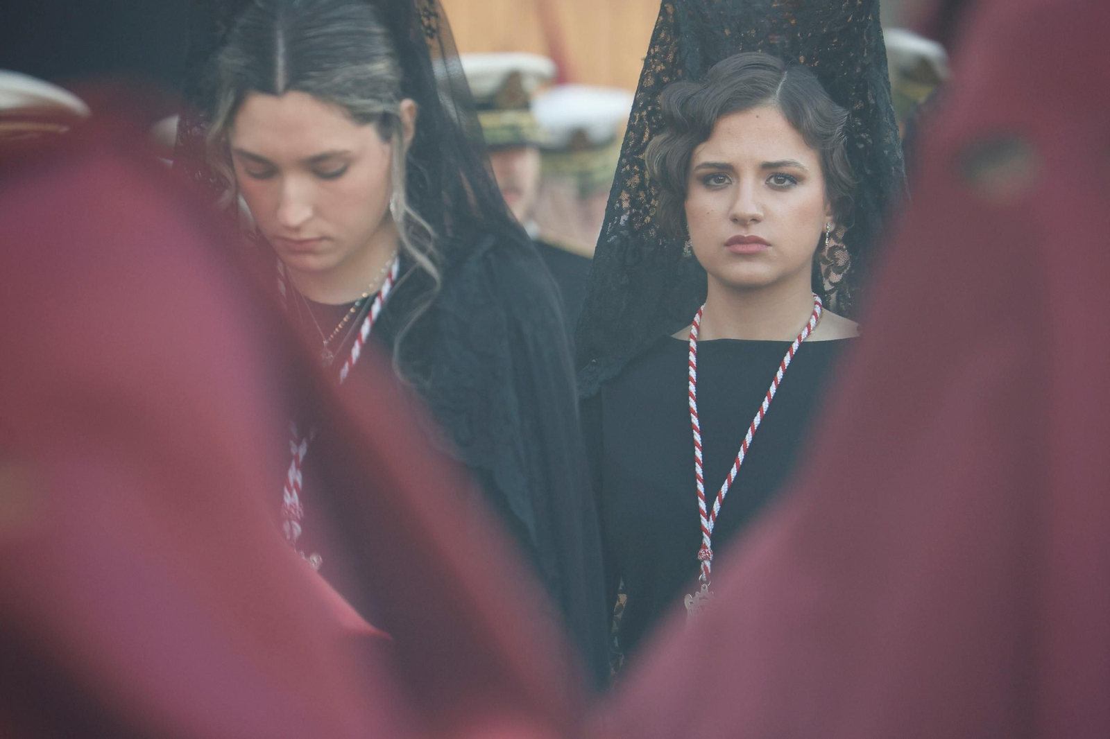 La procesión del Descendimiento en este Viernes Santo de Córdoba, en imágenes