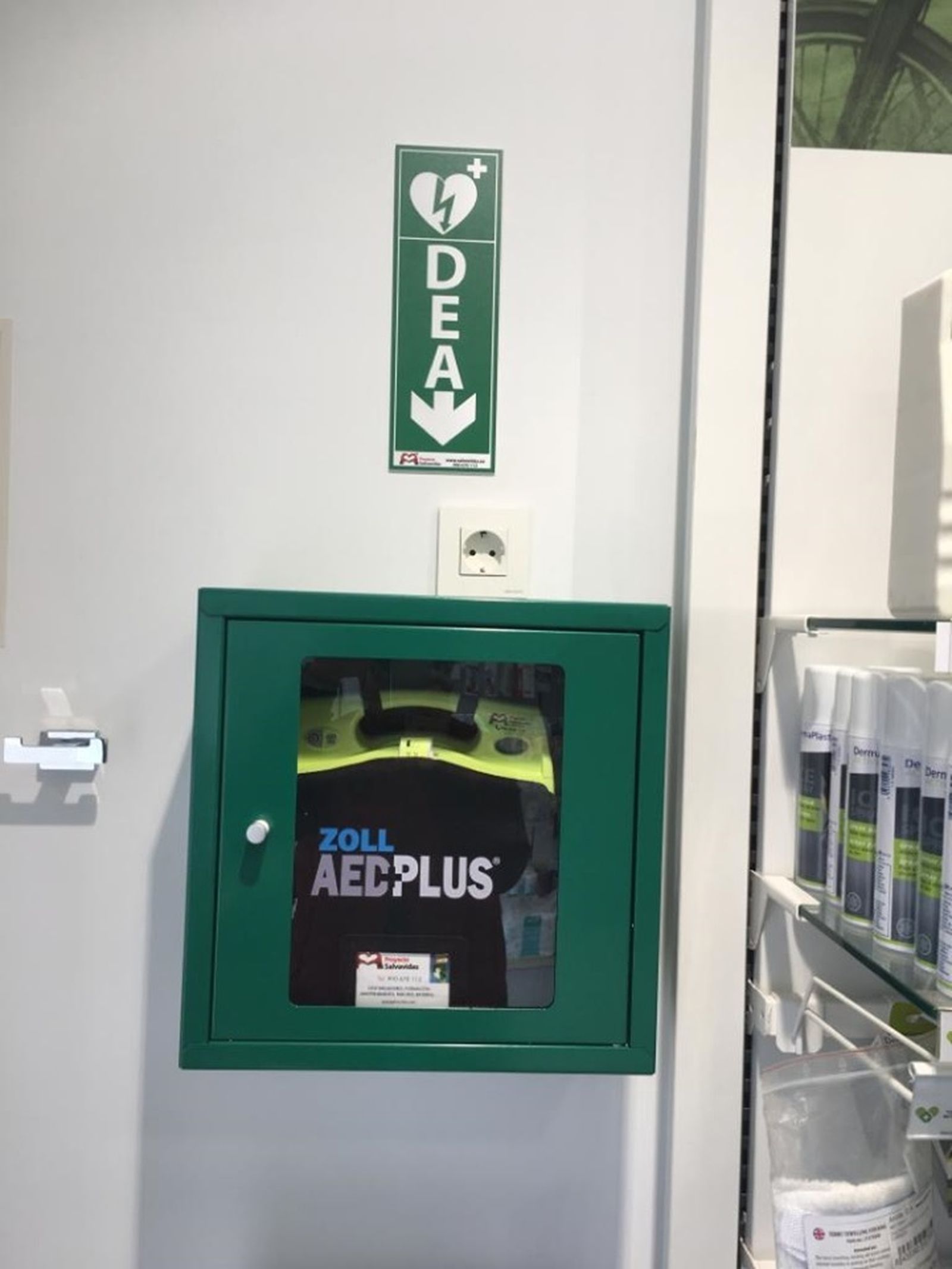 Desfibrilador de la farmacia de Viator.