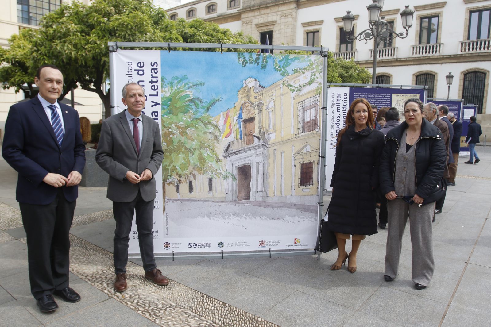 La exposición de la historia de la Facultad de Filosofía y Letras de Córdoba, en imágenes