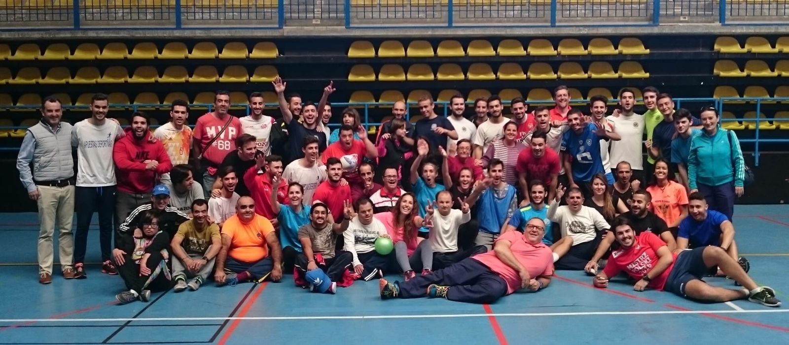 El alumnado de CAFD disfrutan con la Asociación Asprodesa